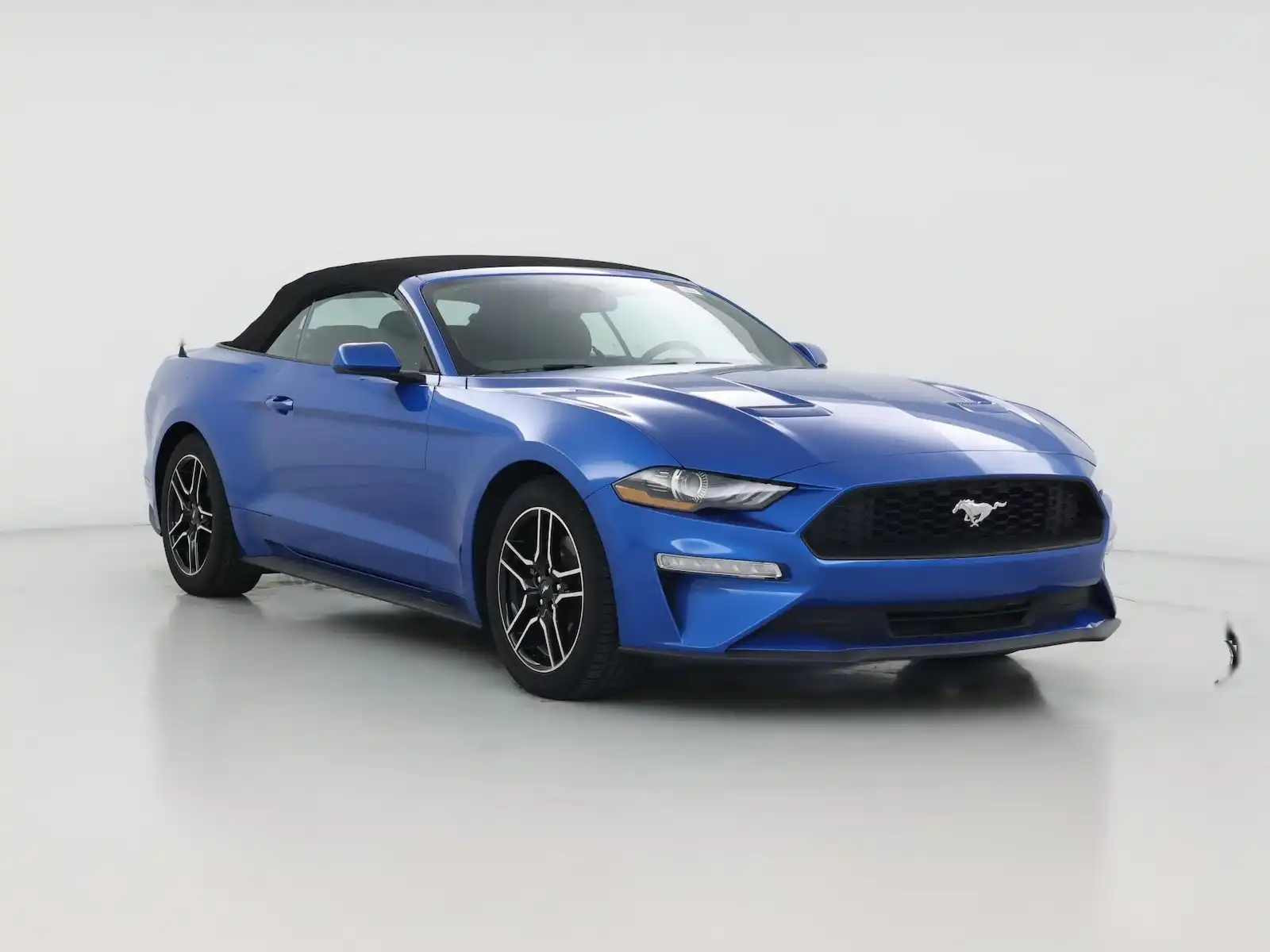 2020 Ford Mustang EcoBoost Convertible's photo