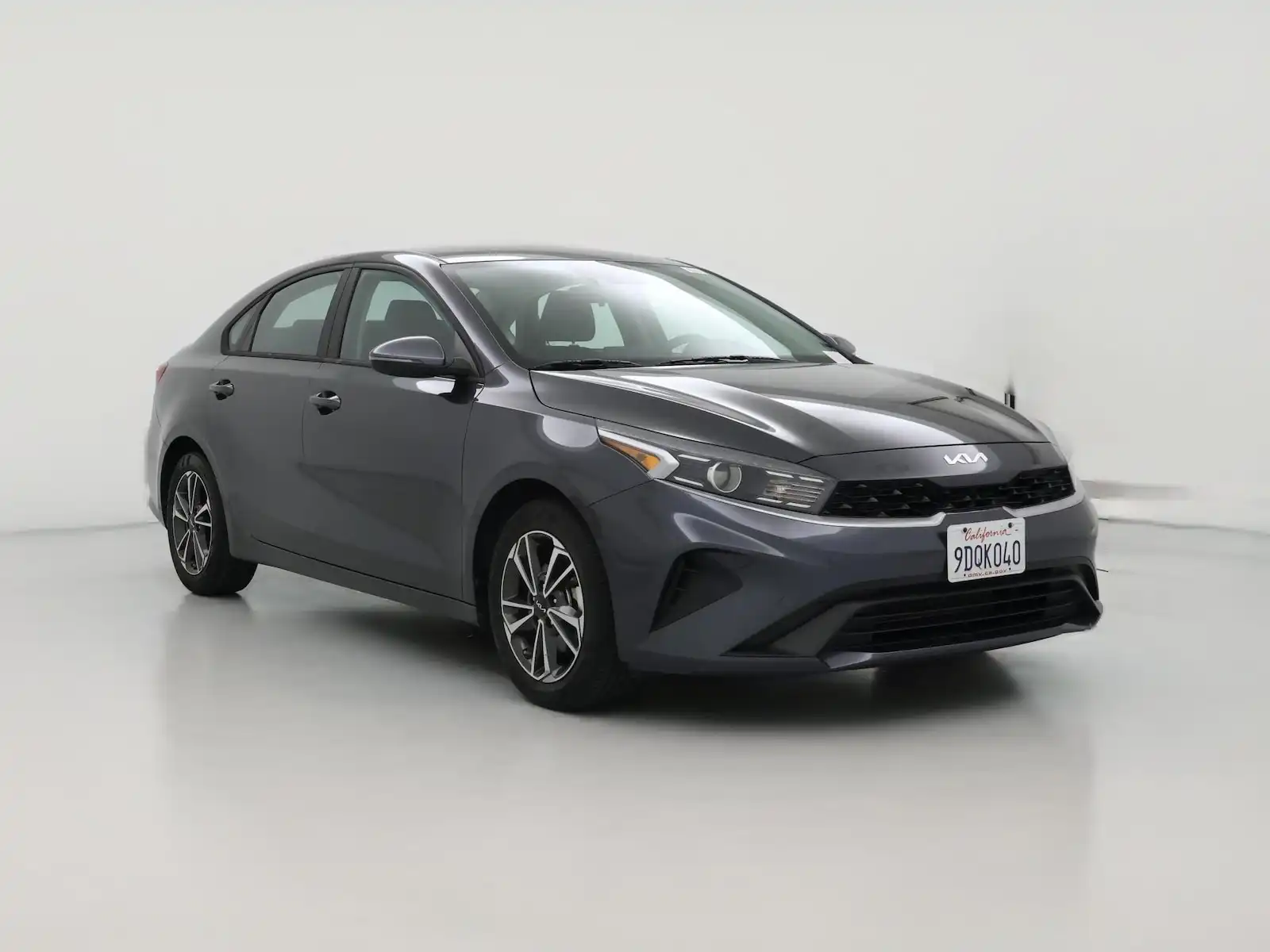 2023 Kia Forte LXS Auto's photo