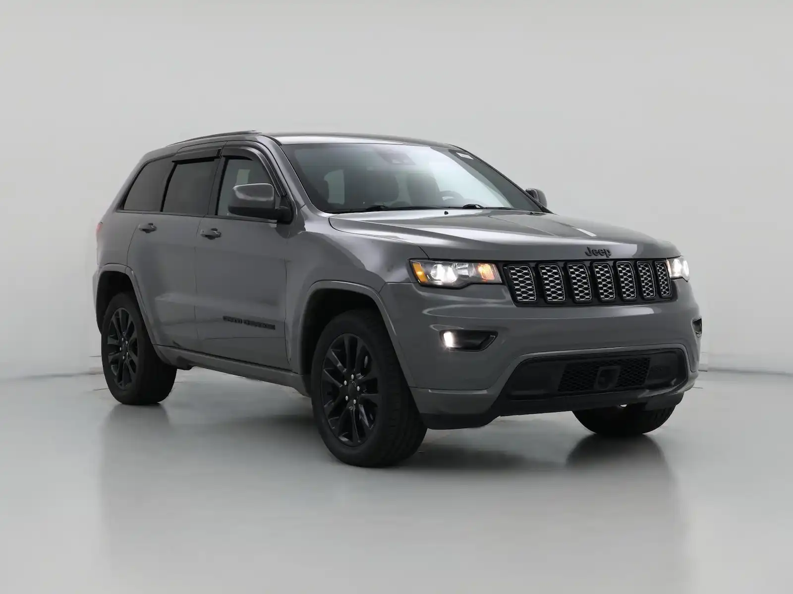 2020 Jeep Grand Cherokee Altitude 4WD's photo