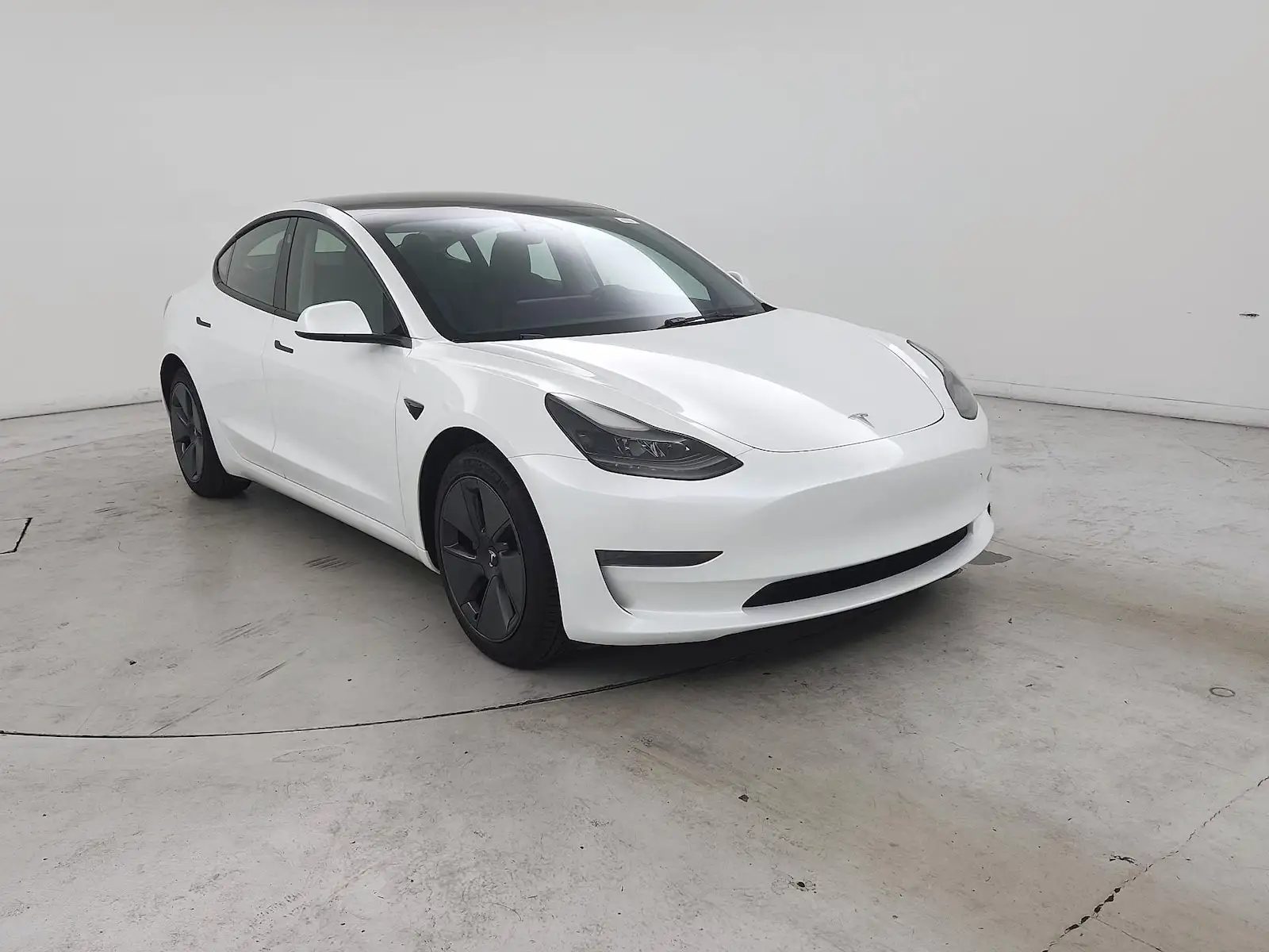 2023 Tesla Model 3 Base's photo