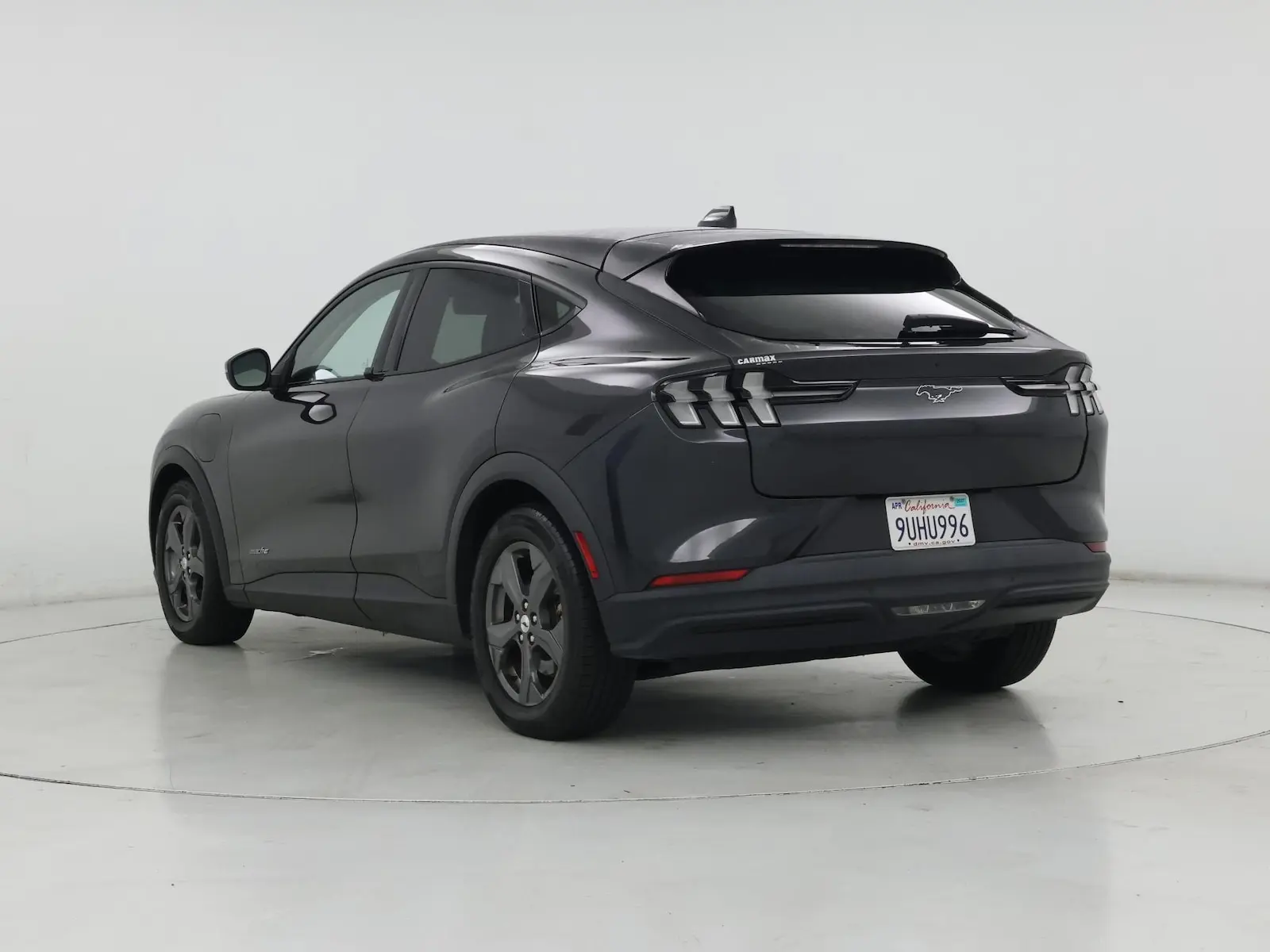 2022 Ford Mustang-Mach-e Select photo 3
