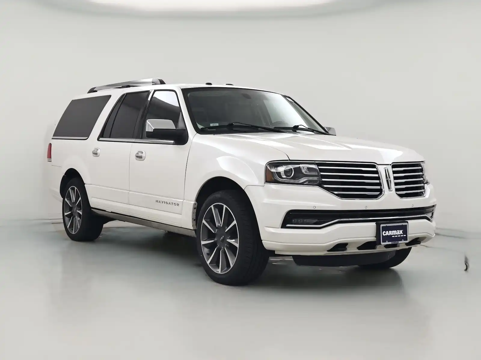 2017 Lincoln Navigator Reserve L's photo