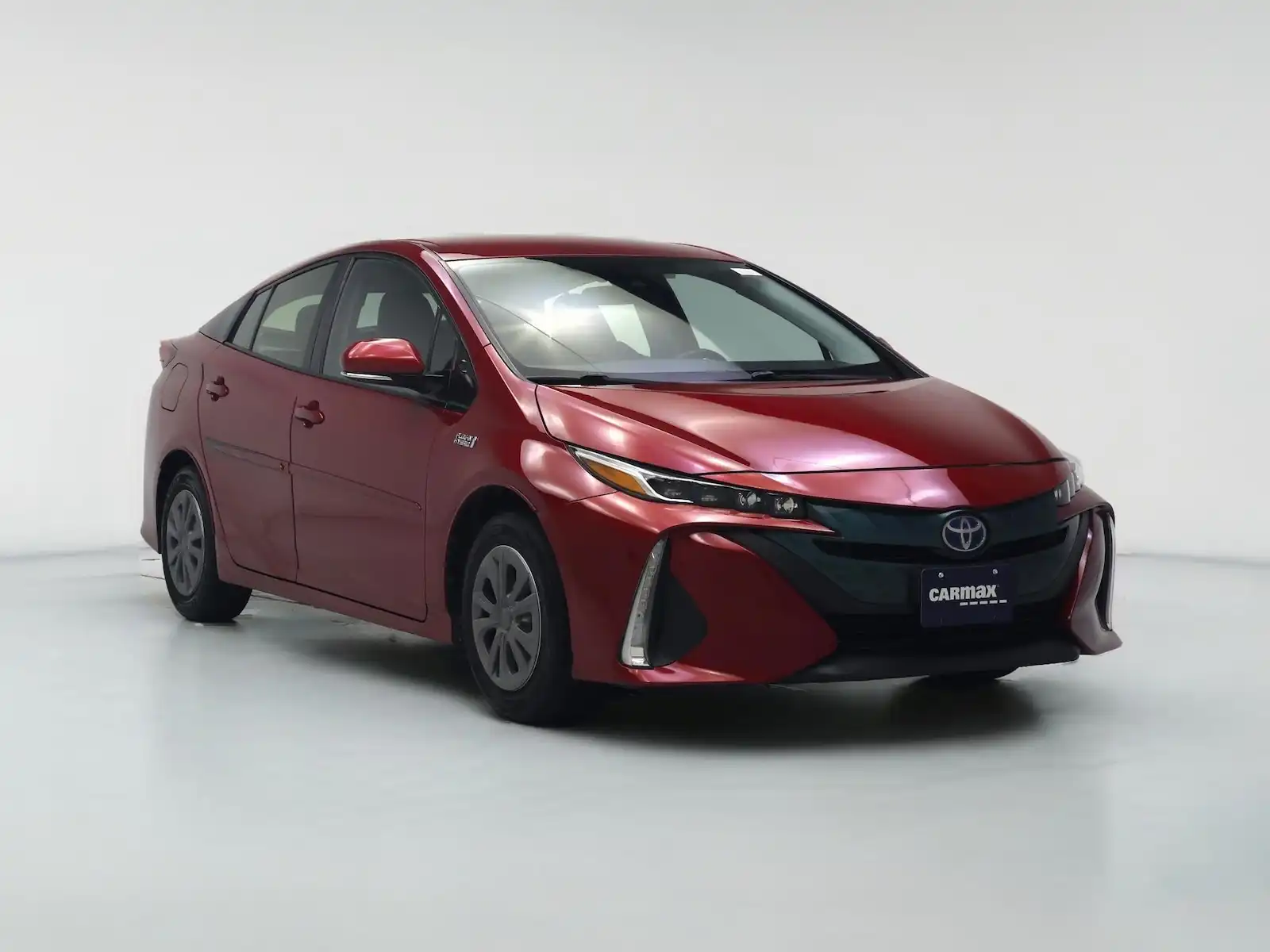 2017 Toyota Prius Prime Plus's photo