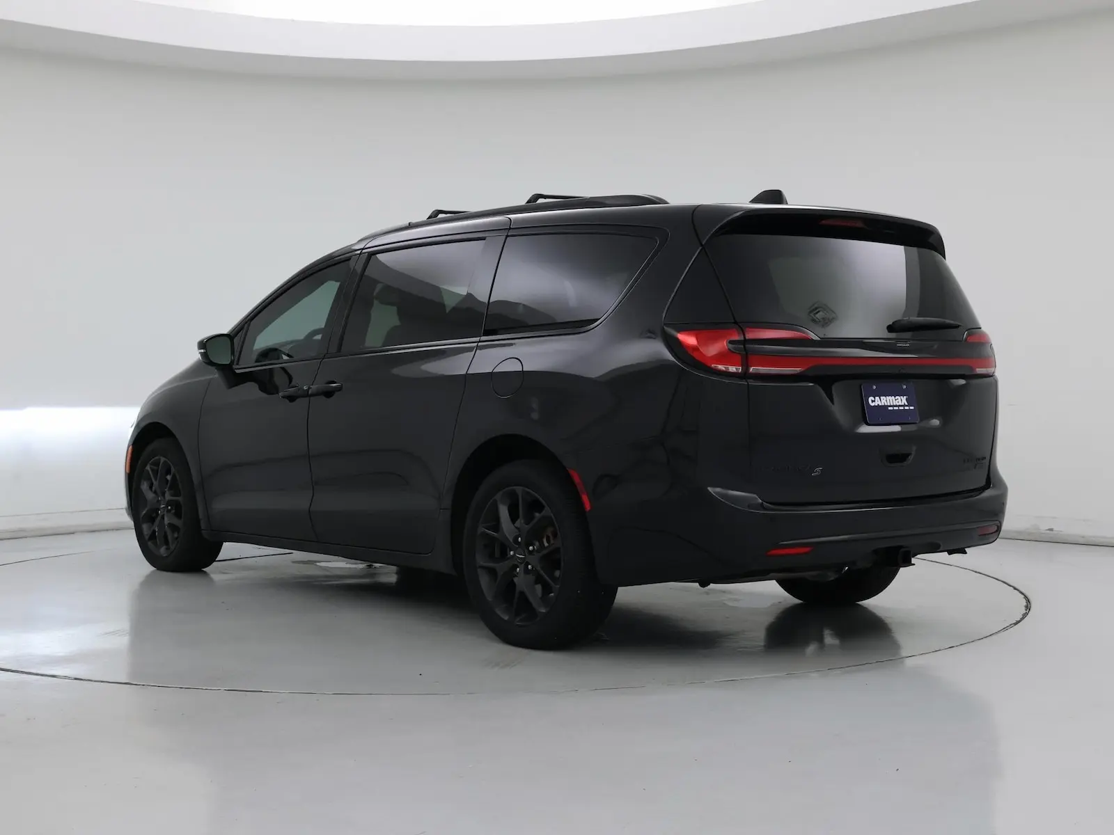 2023 Chrysler Pacifica Limited AWD photo 3