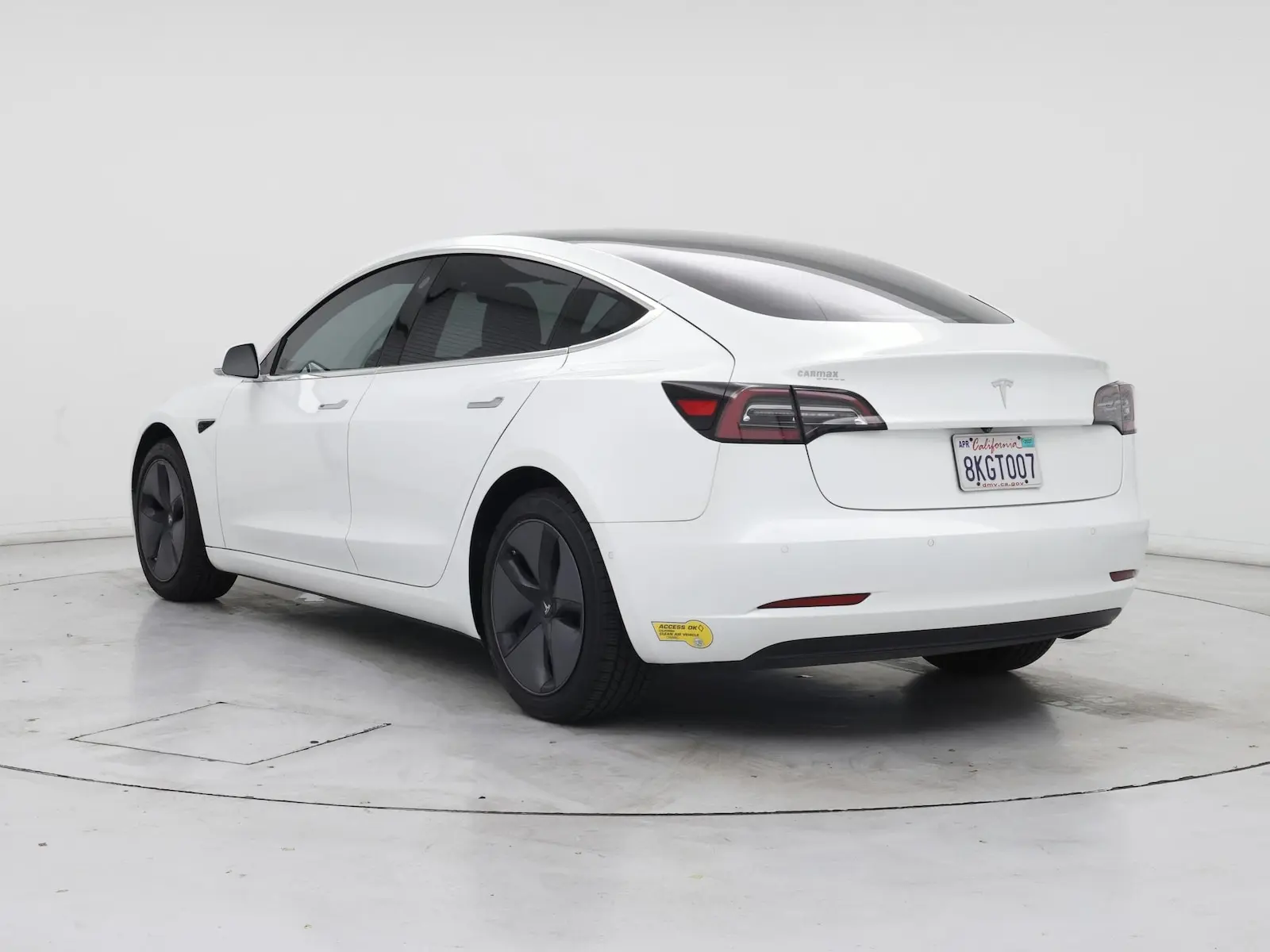 2019 Tesla Model 3 Standard Range Plus photo 3