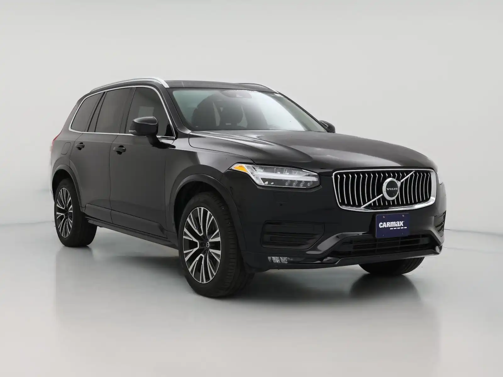 2021 Volvo XC90 T6 Momentum 6-Passenger AWD's photo