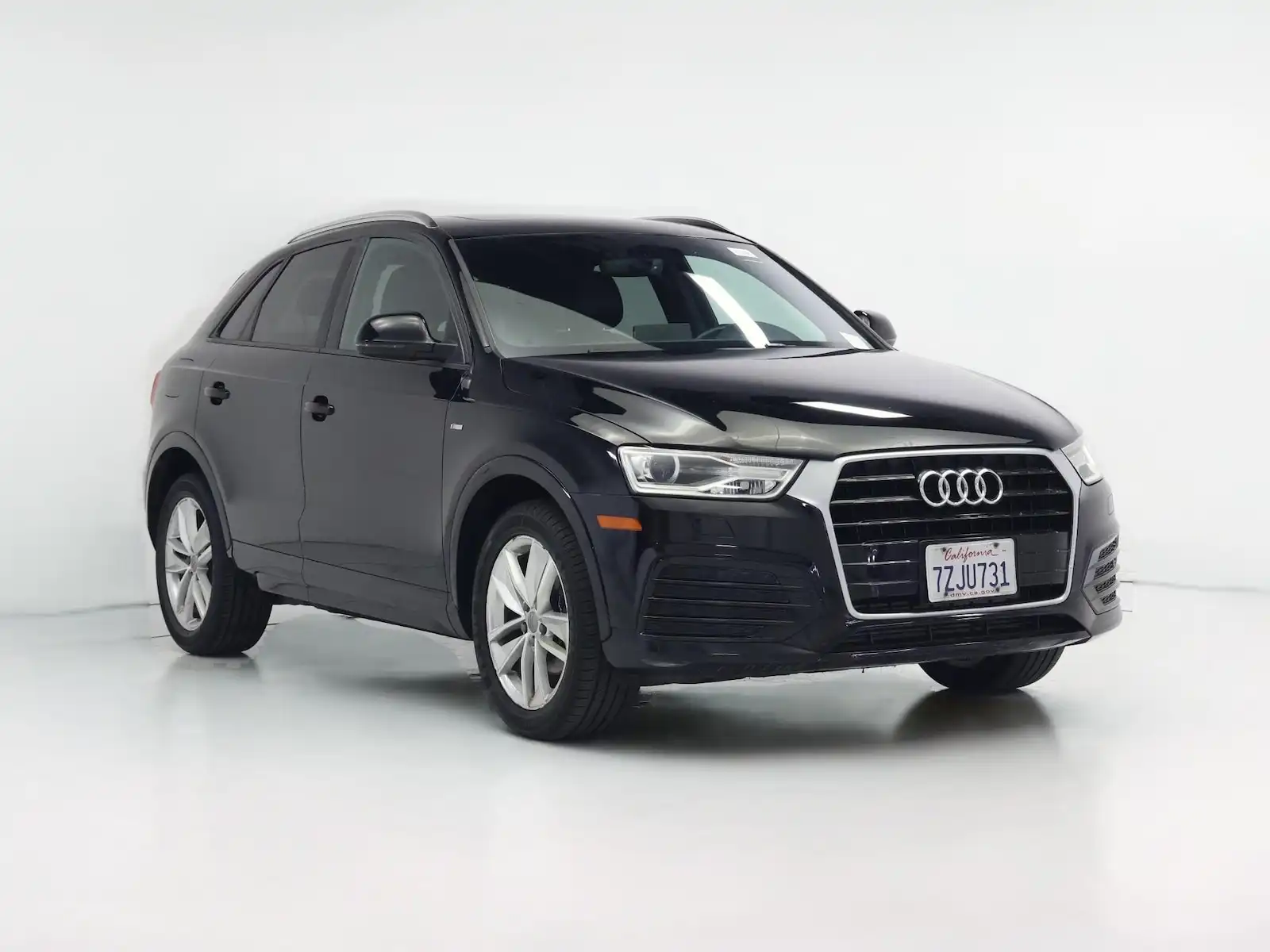 2018 Audi Q3 2.0T Premium's photo
