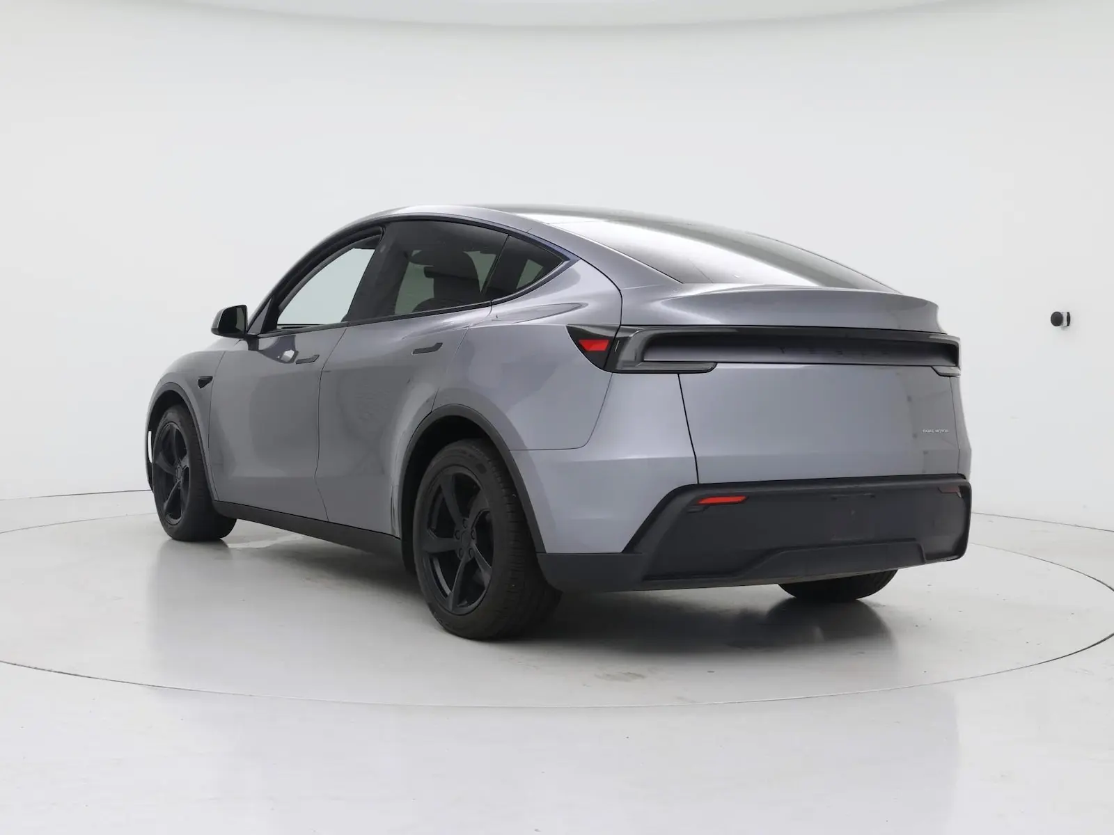 2026 Tesla Model Y Long Range Dual Motor AWD photo 3