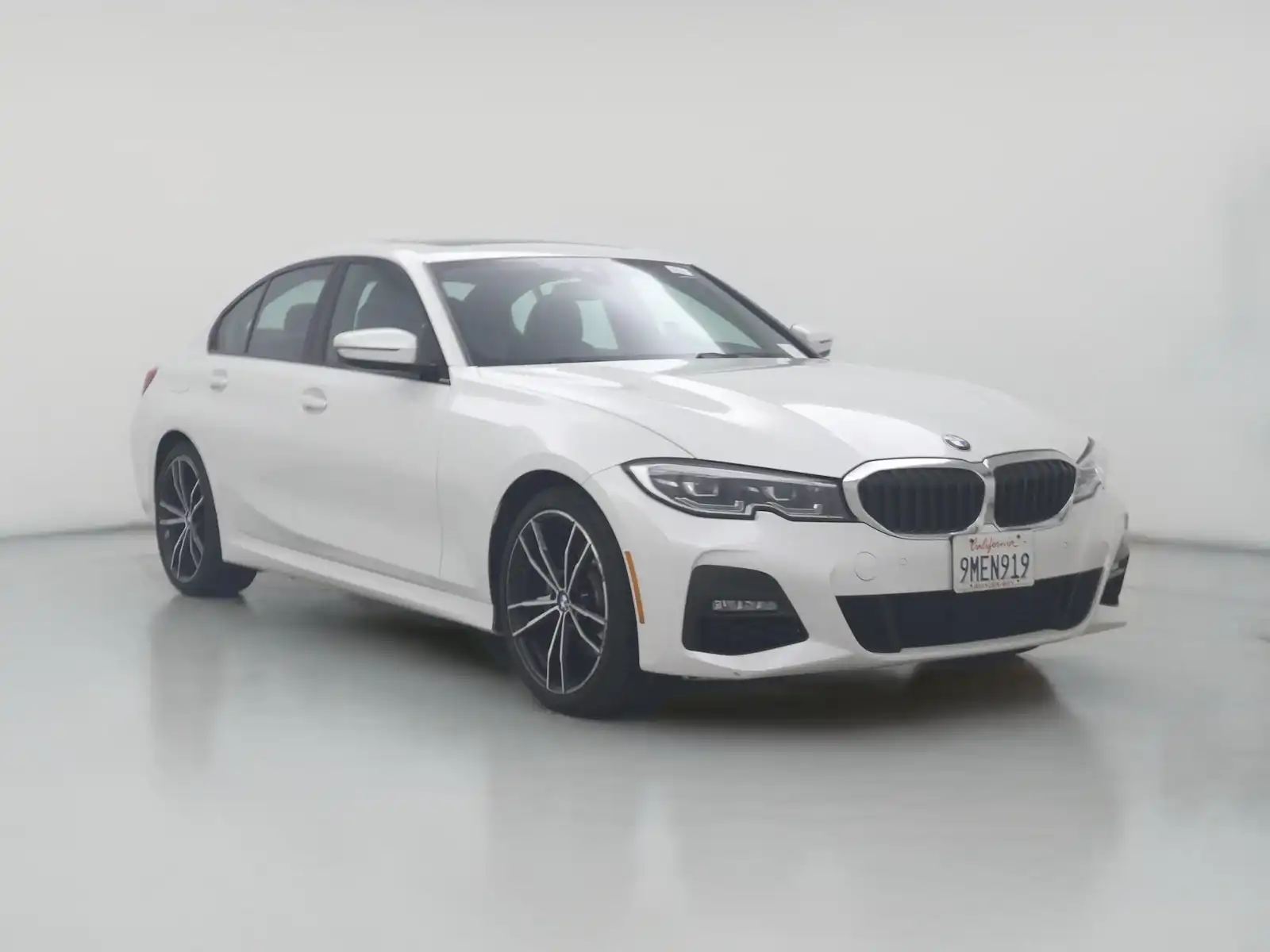 2021 BMW 3 Series 330e Sedan's photo