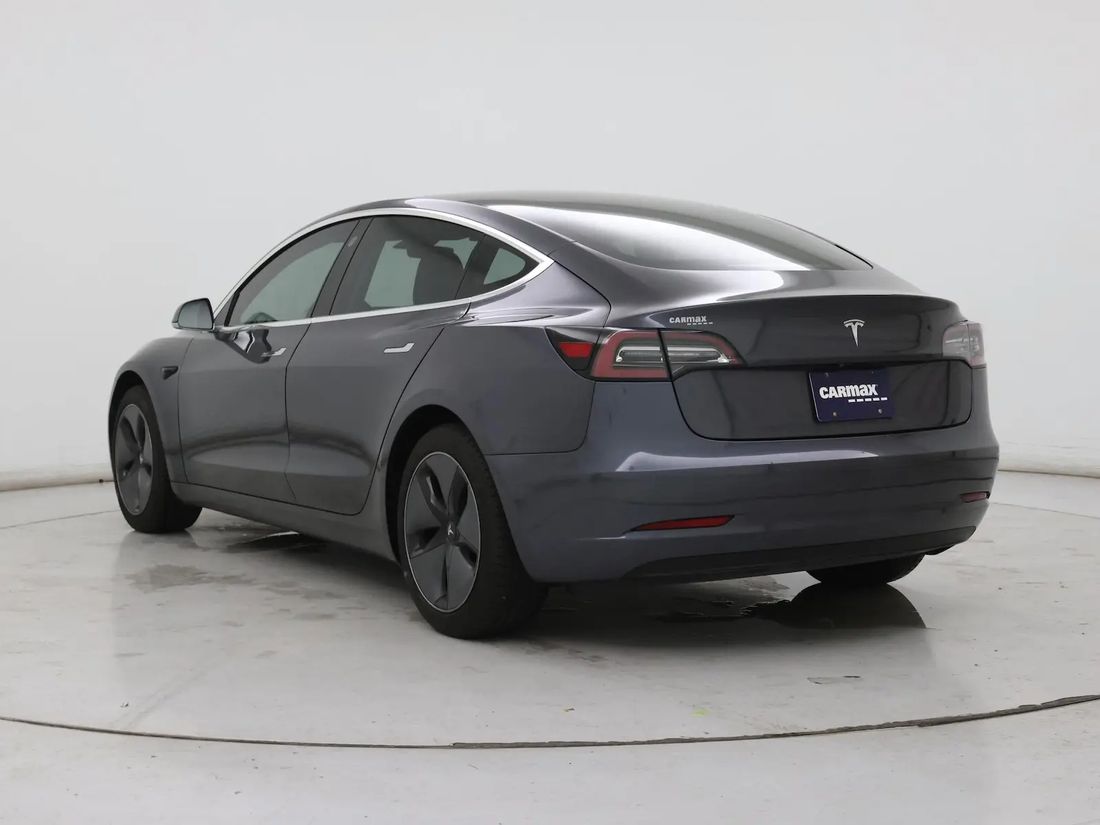 2019 Tesla Model 3 Standard Range Plus photo 3