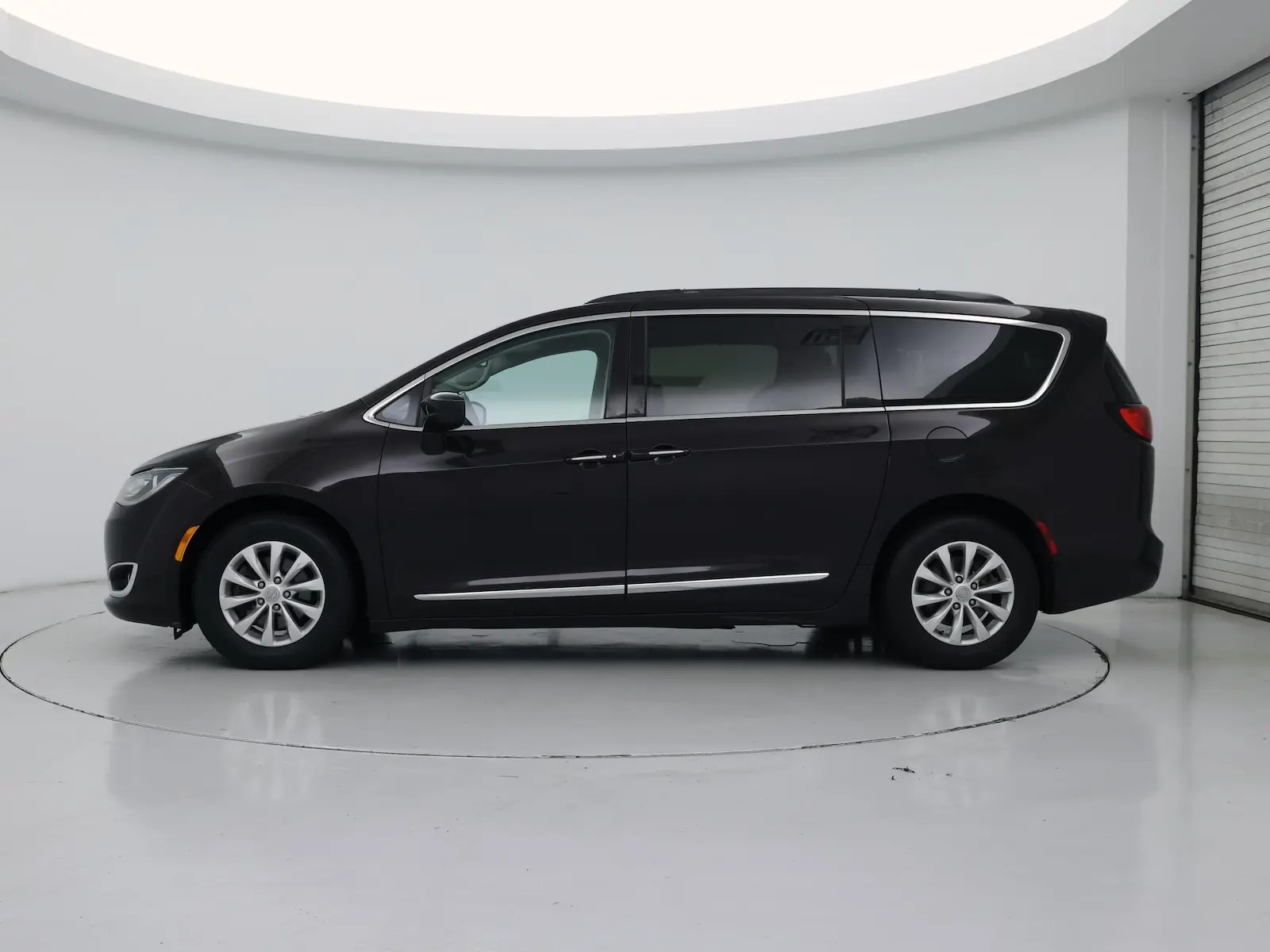 2017 Chrysler Pacifica Touring L photo 4