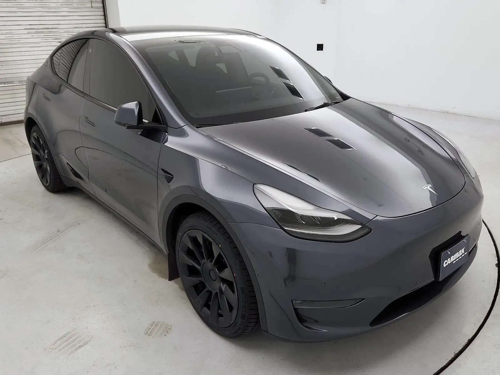 2022 Tesla Model Y Long Range Dual Motor AWD photo 1