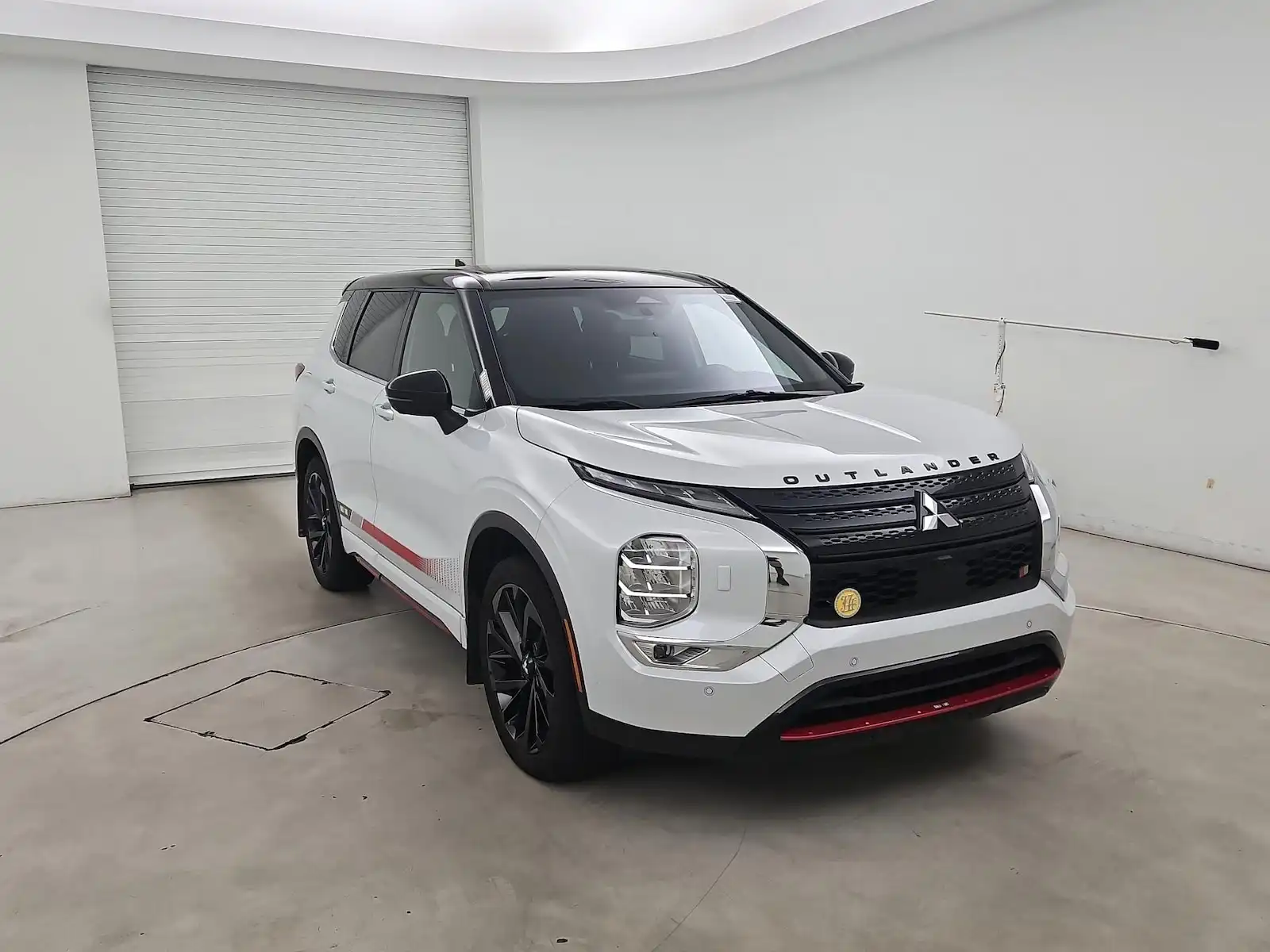 2024 Mitsubishi Outlander SE Ralliart S-AWC's photo