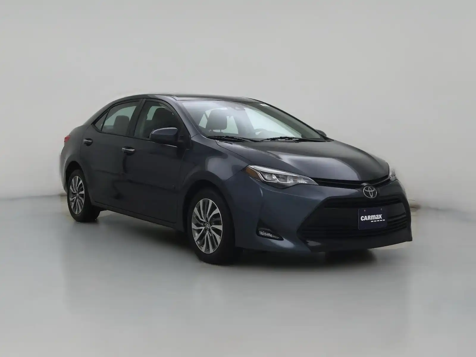 2019 Toyota Corolla XLE AT's photo