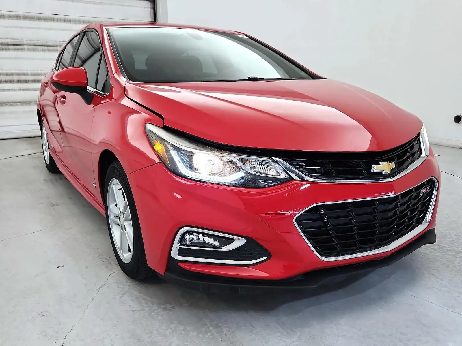 2017 Chevrolet Cruze LT Hatchback Auto's photo