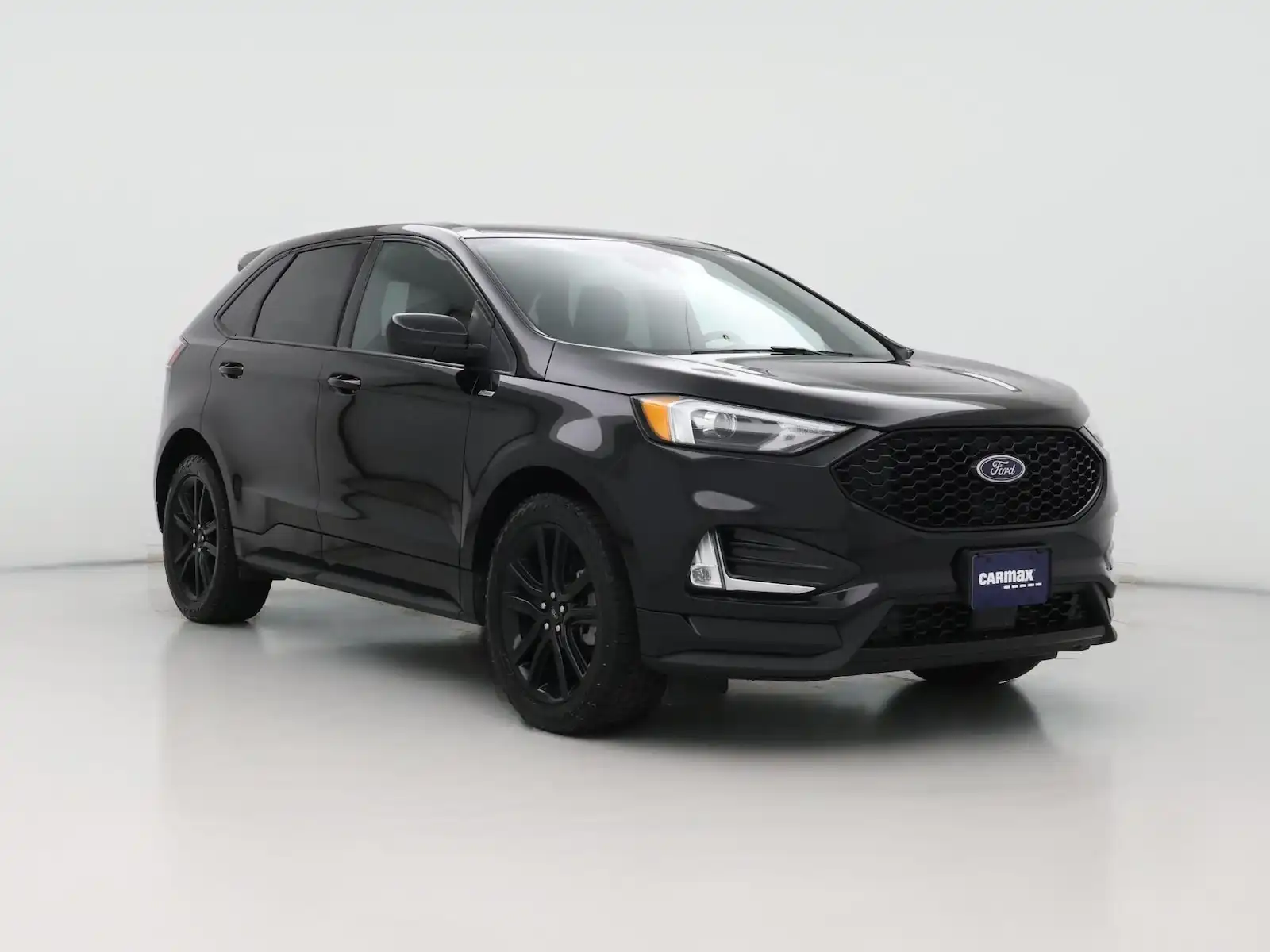 2022 Ford Edge ST-Line AWD's photo