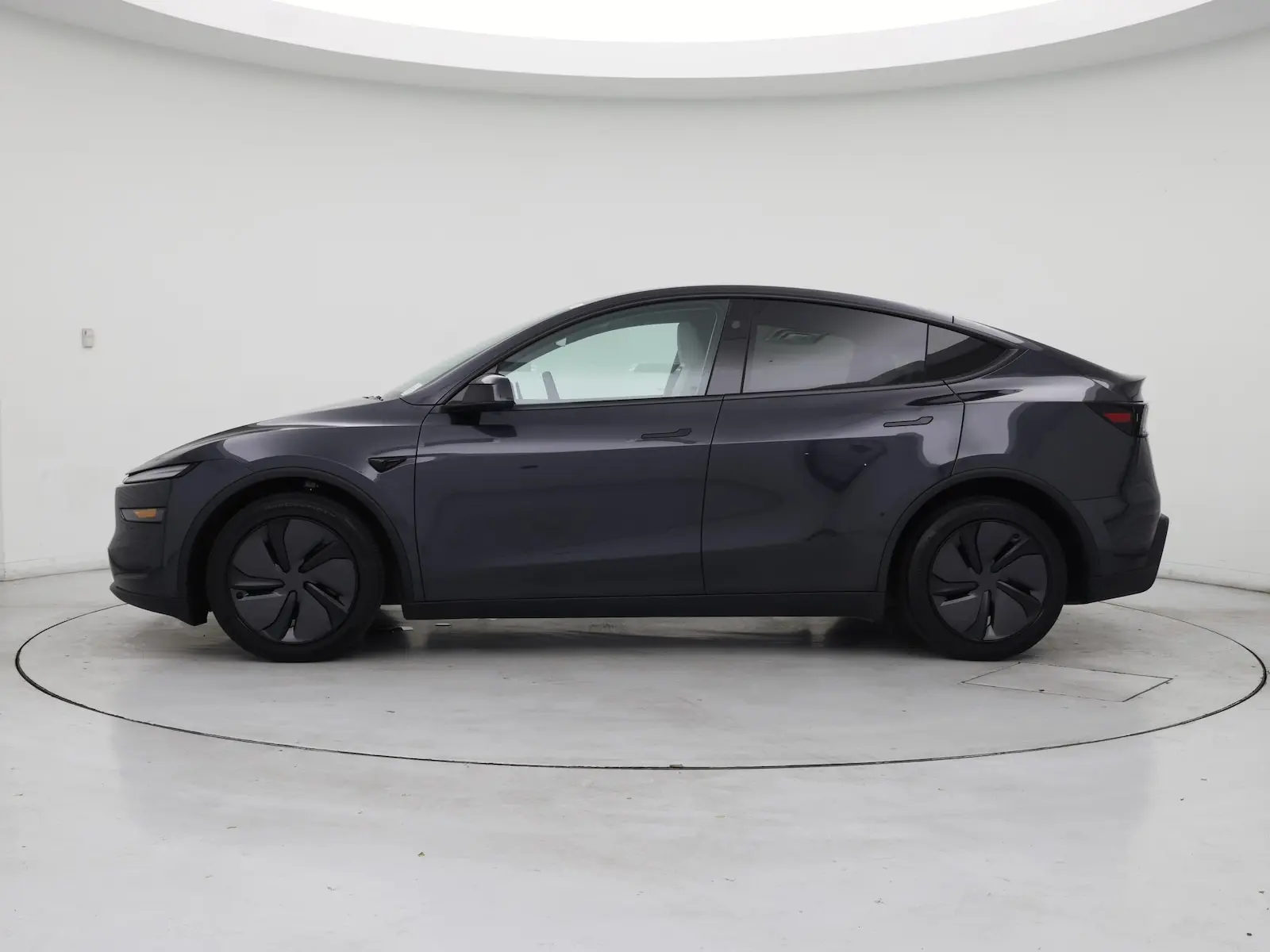 2026 Tesla Model Y Long Range Dual Motor AWD photo 4