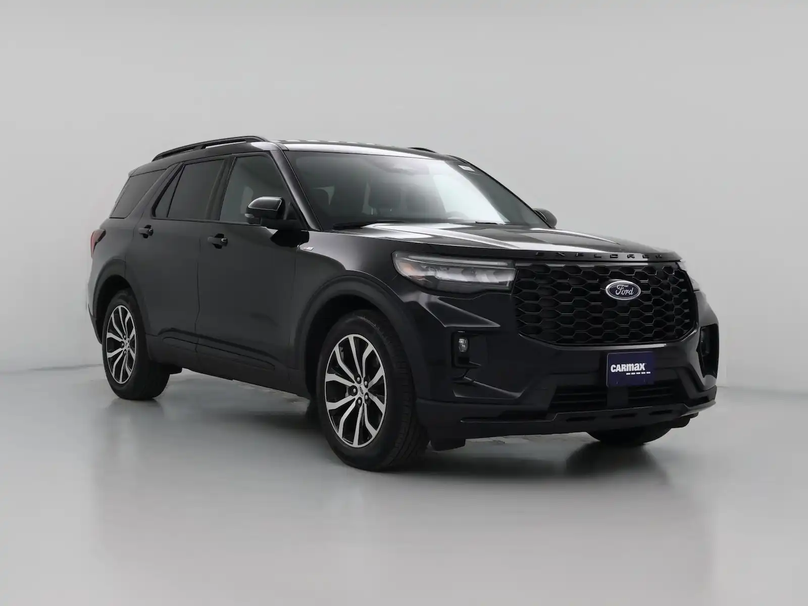 2026 Ford Explorer ST-Line RWD's photo