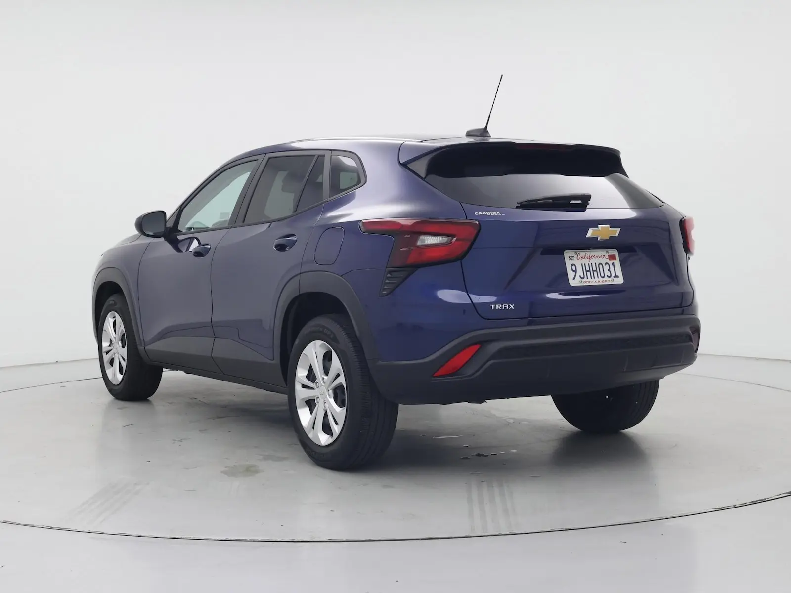2024 Chevrolet Trax LS photo 3