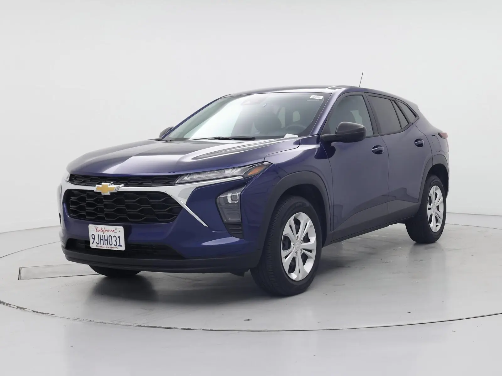 2024 Chevrolet Trax LS photo 5