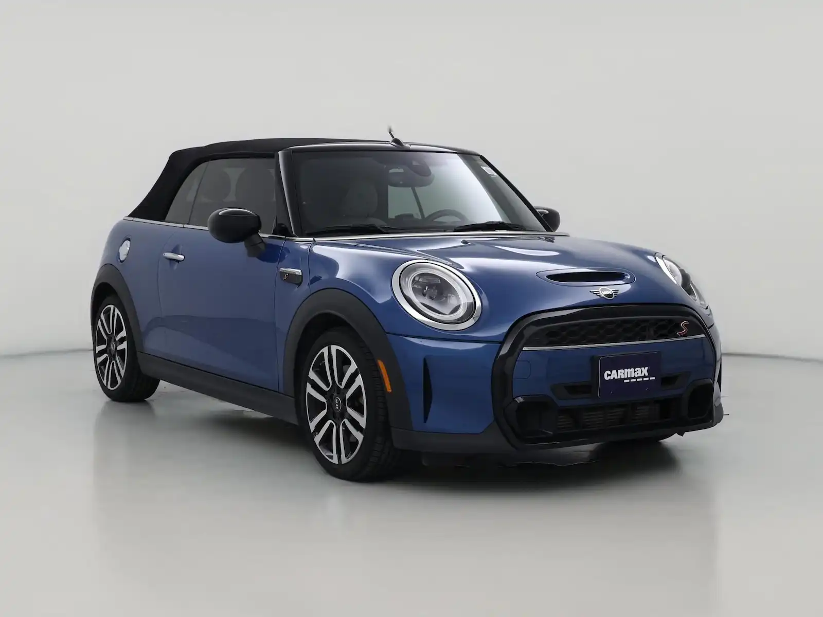 2023 MINI Convertible Cooper S's photo