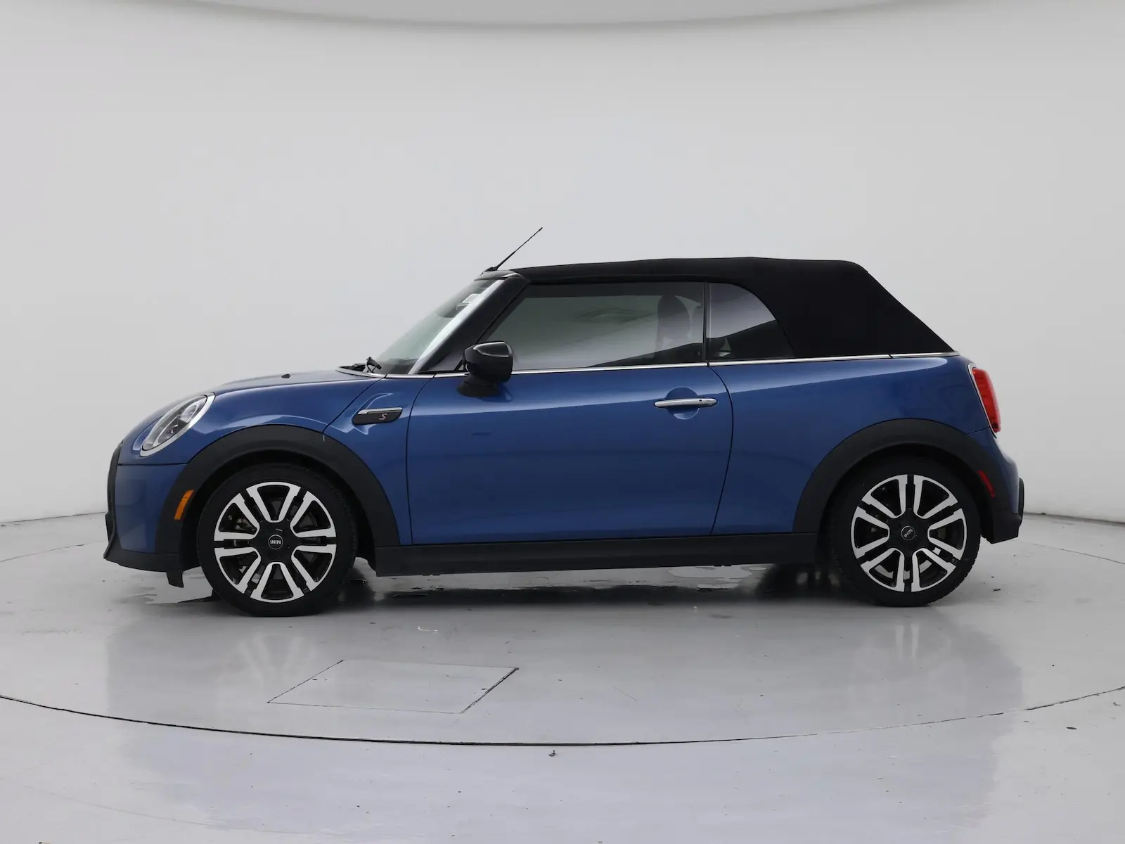 2023 MINI Convertible Cooper S photo 4