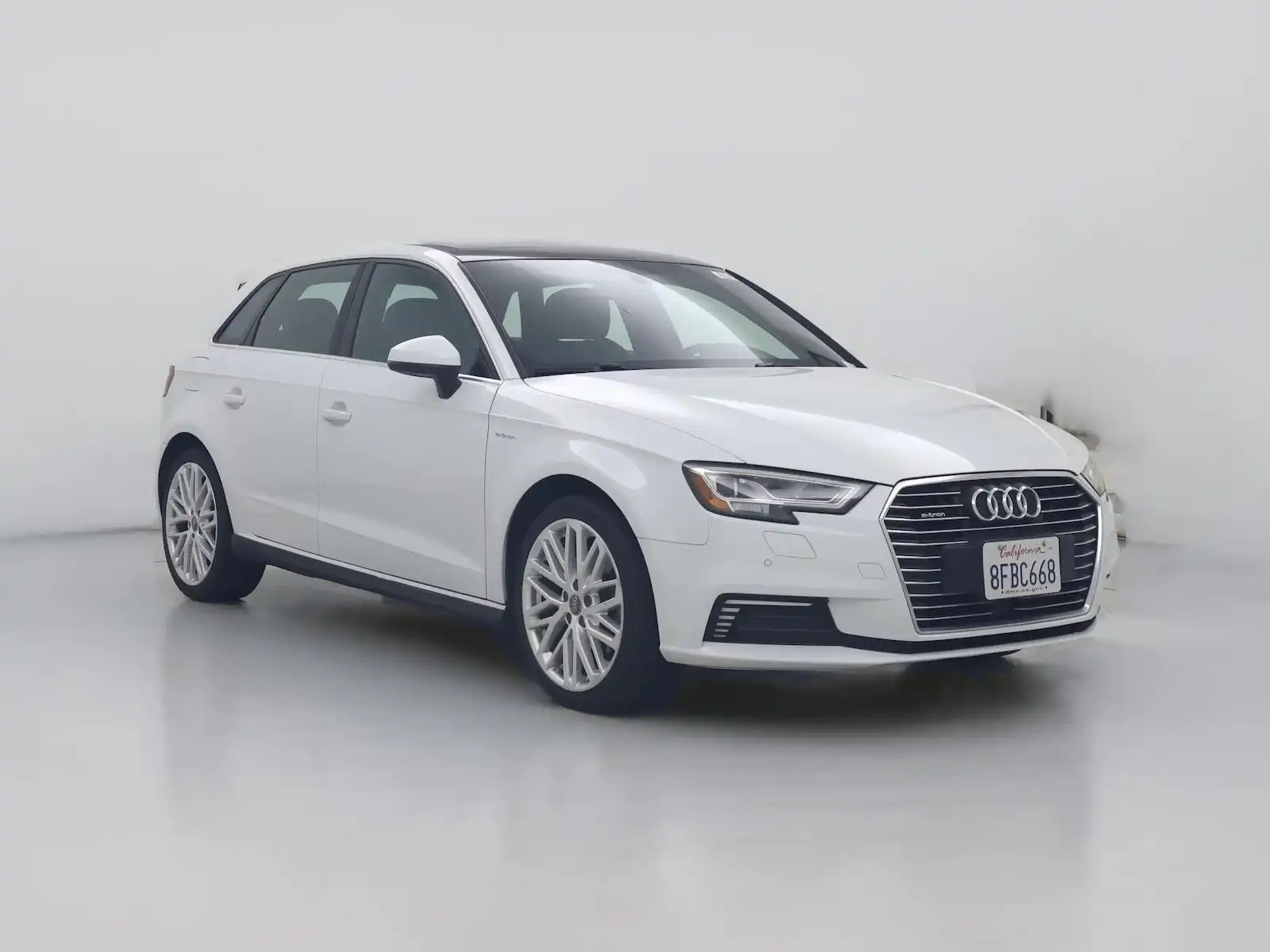 2018 Audi A3 e-tron 1.4T Premium Plus S tronic's photo