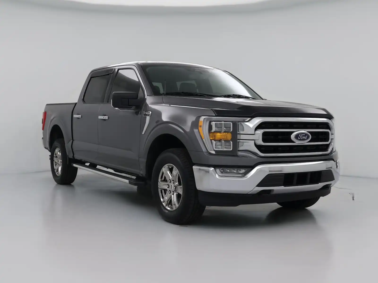 2023 Ford F-150 XLT 4WD SuperCrew 5-1/2' Box's photo