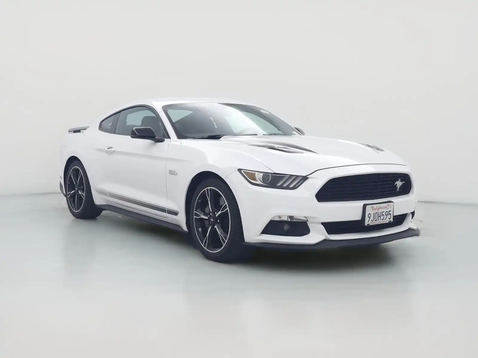 2016 Ford Mustang GT Coupe's photo