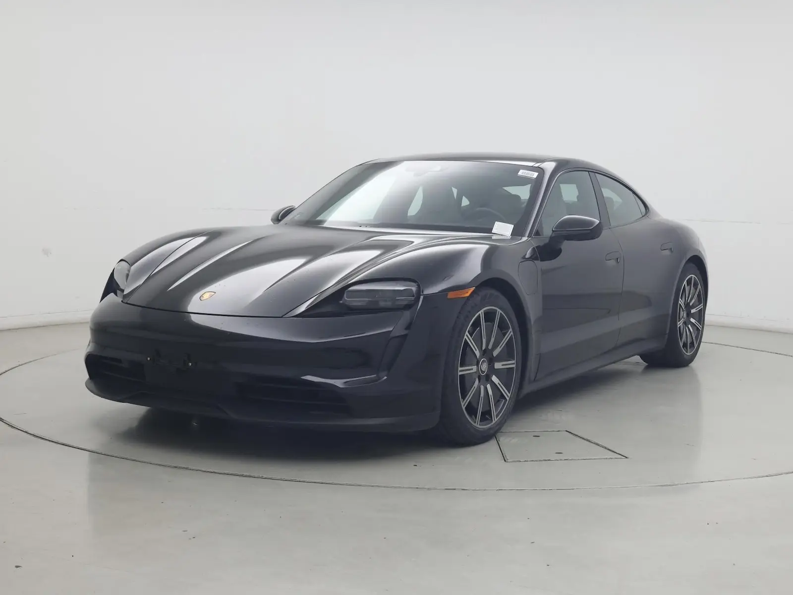 2021 Porsche Taycan Base photo 5