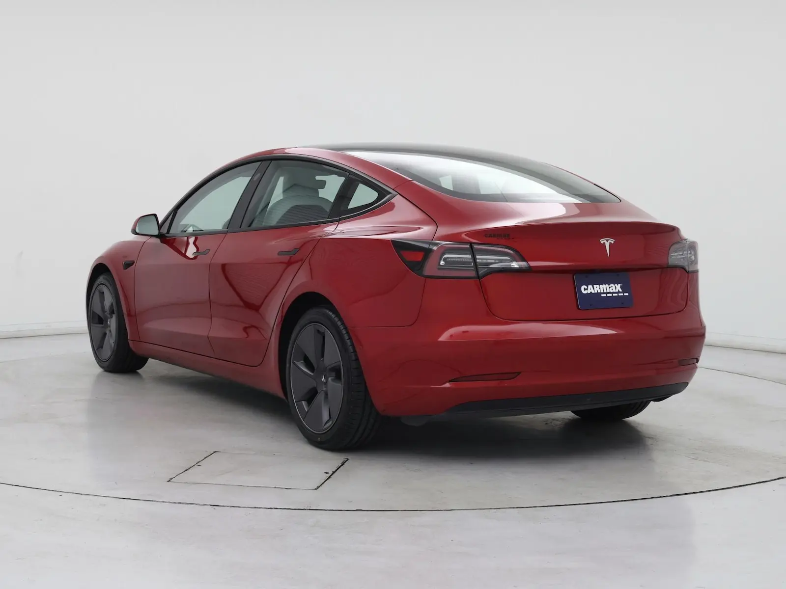 2021 Tesla Model 3 Standard Range Plus photo 3