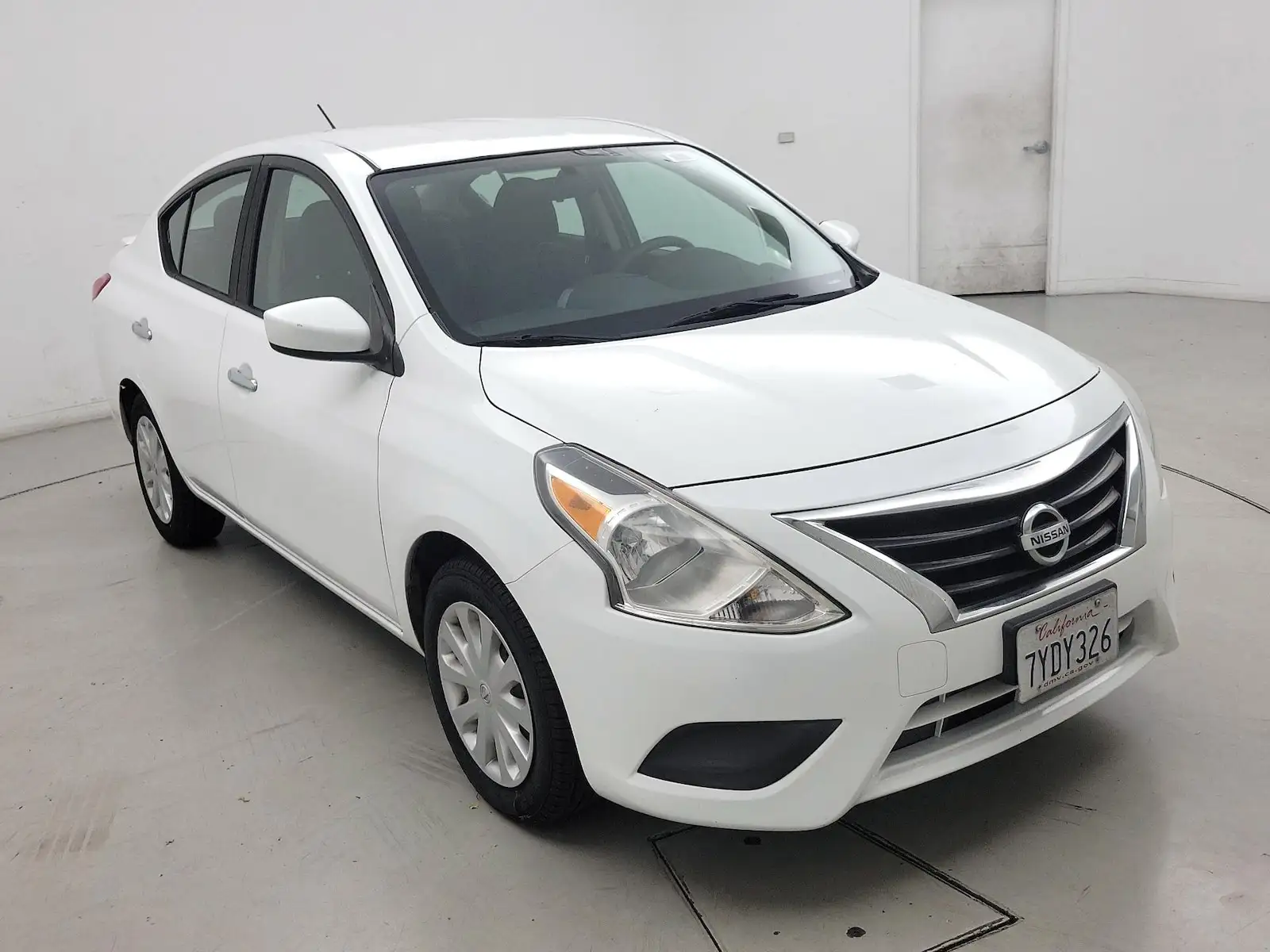 2017 Nissan Versa 1.6 SV CVT's photo