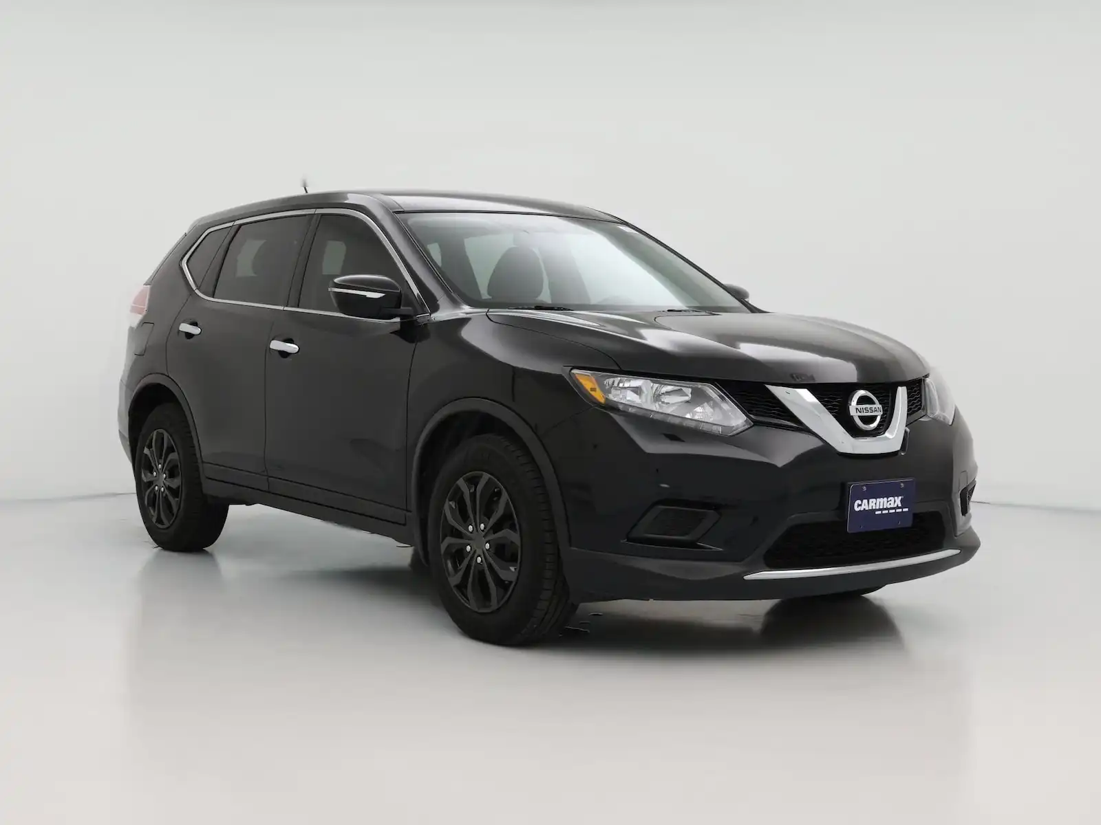 2015 Nissan Rogue S FWD's photo