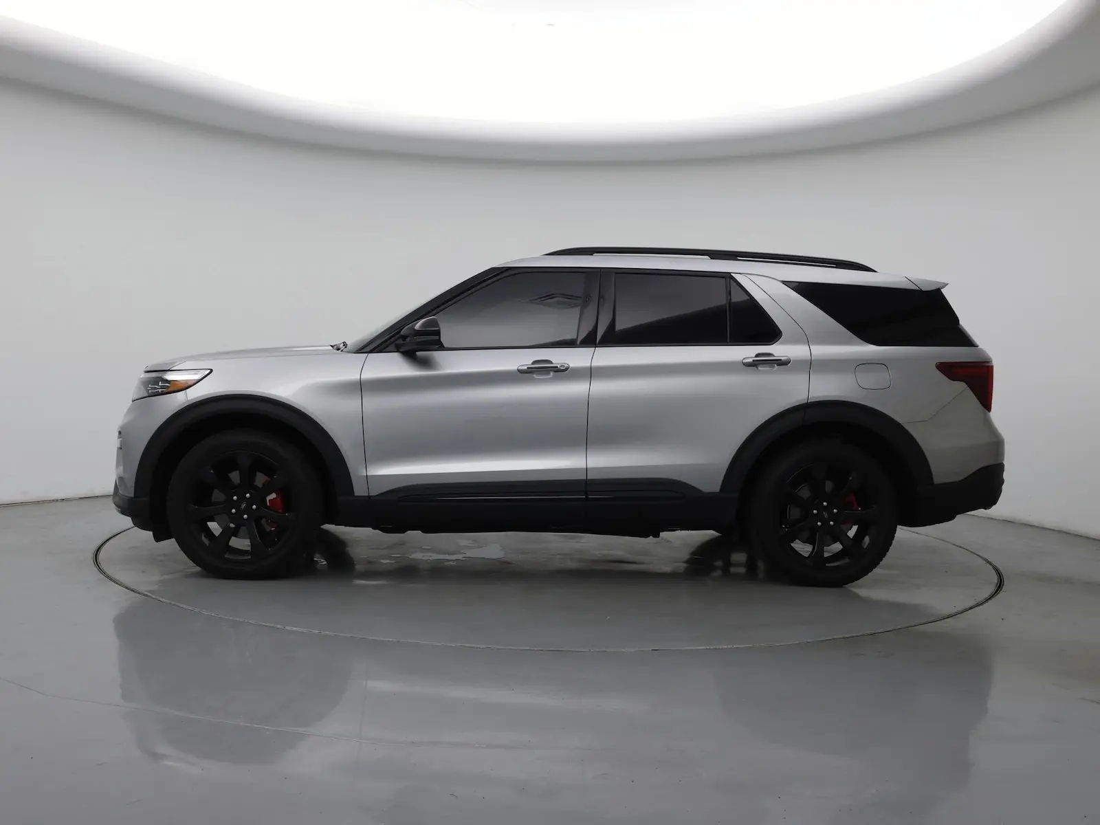 2023 Ford Explorer ST 4WD photo 4