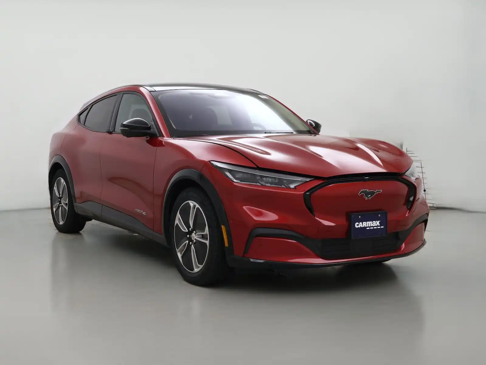 2023 Ford Mustang-Mach-e Premium's photo