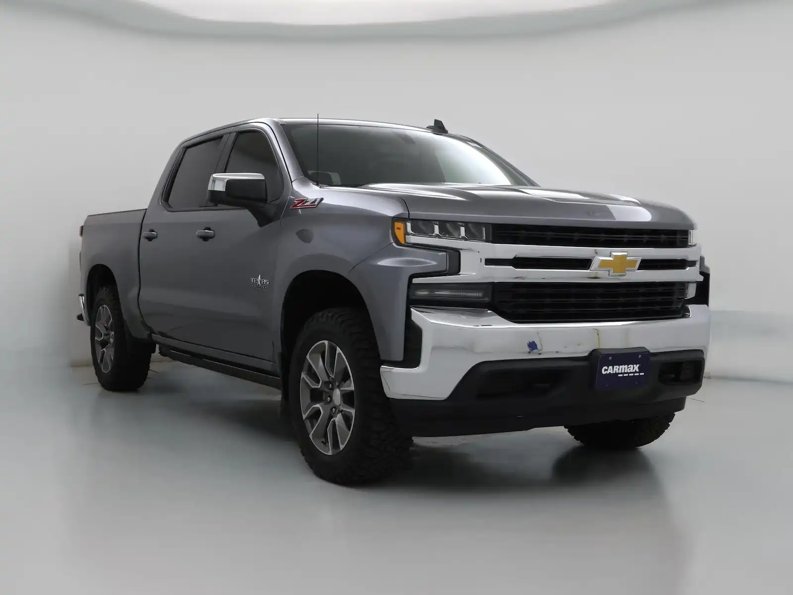 2022 Chevrolet Silverado 1500 LT 4WD Crew Cab Short Box's photo