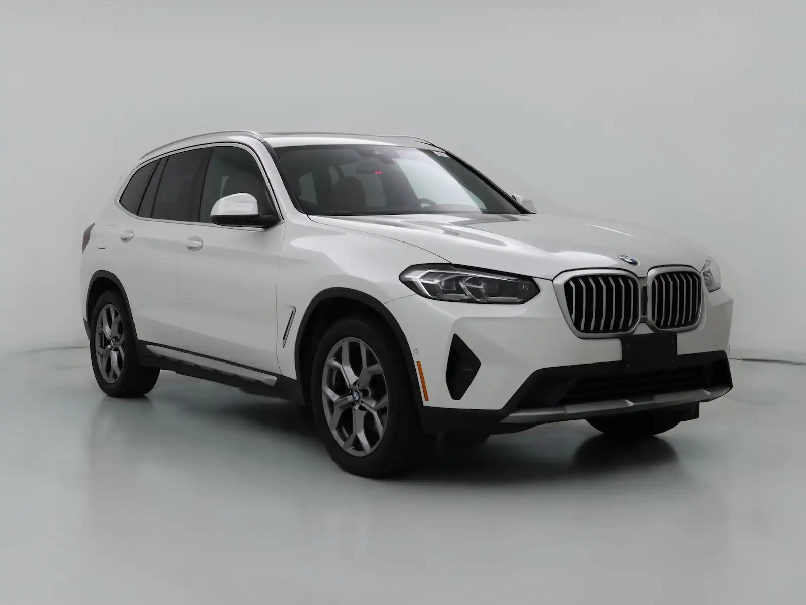 2023 BMW X3 sDrive30i's photo