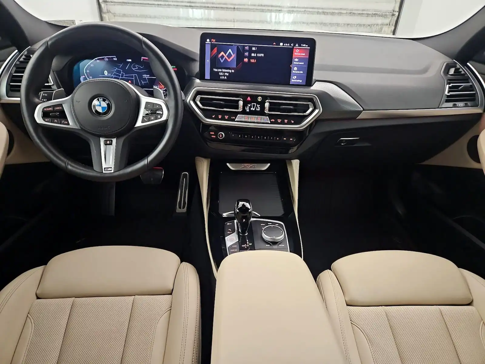 2025 BMW X4 xDrive30i's photo