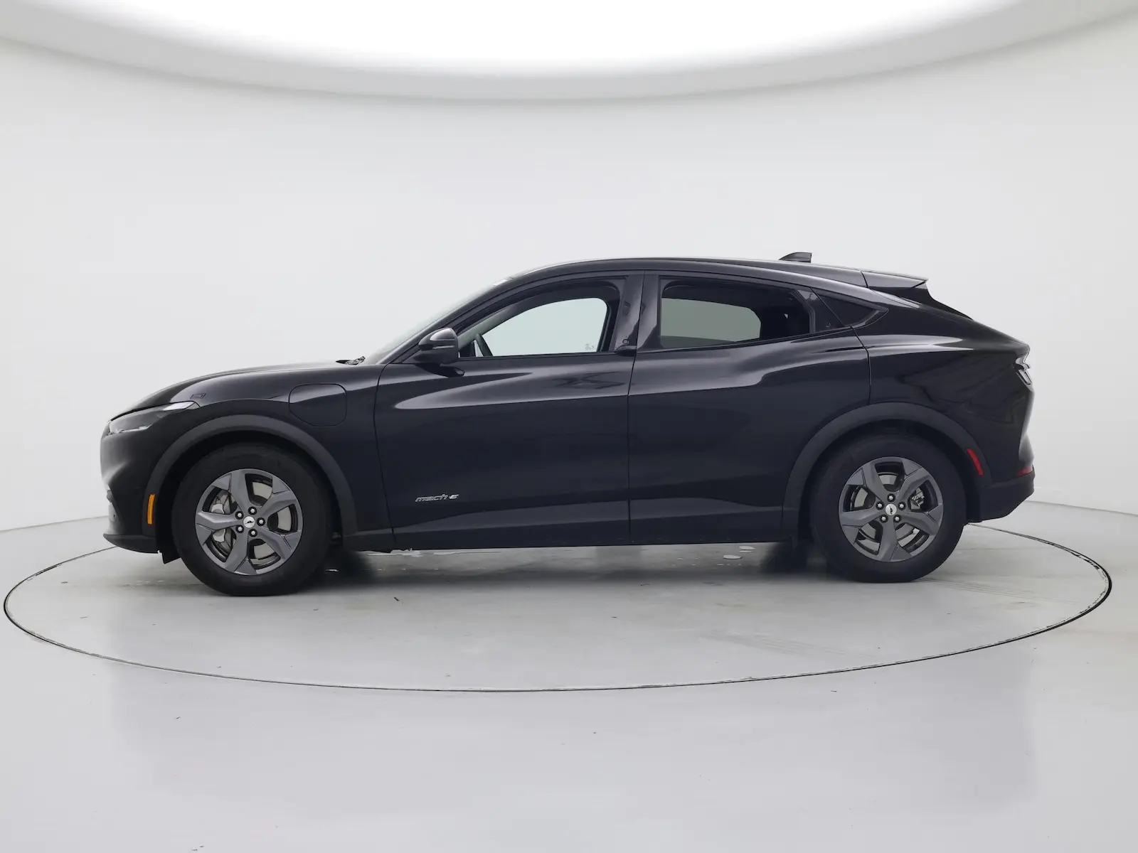 2023 Ford Mustang-Mach-e Select photo 4