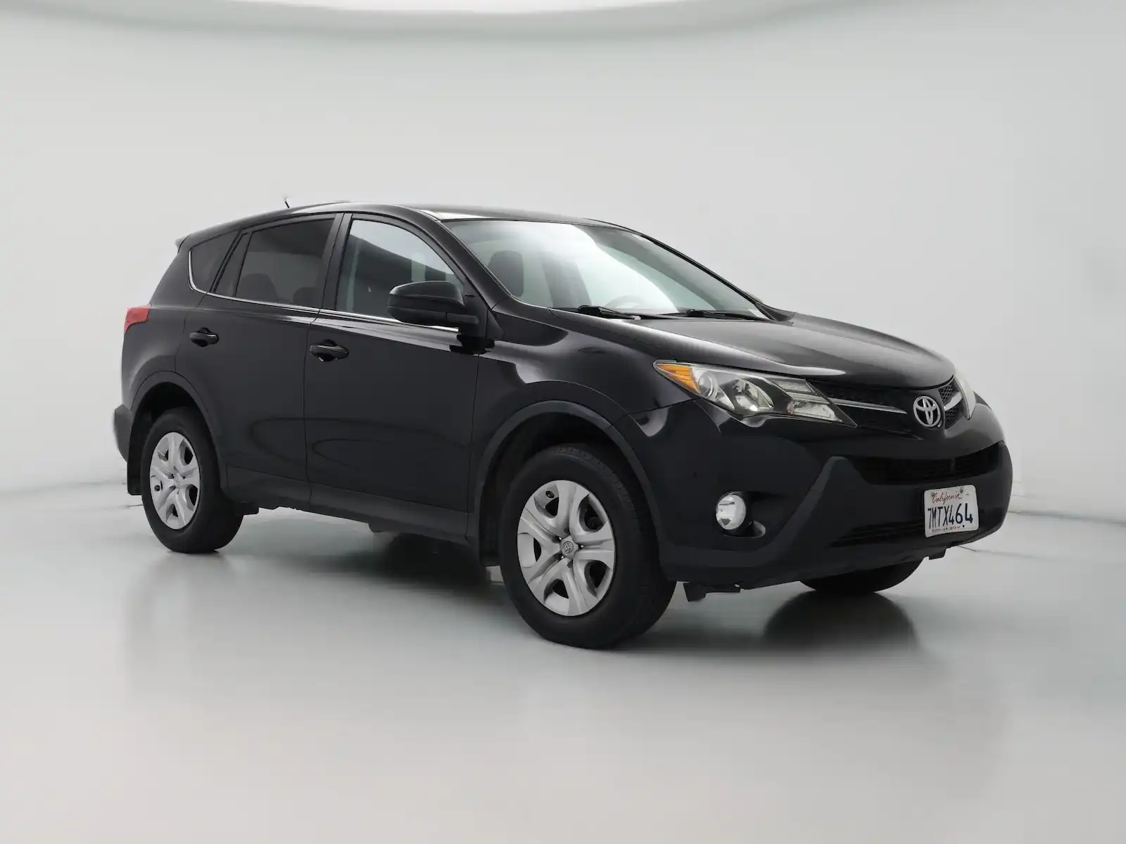 2015 Toyota RAV4 LE's photo