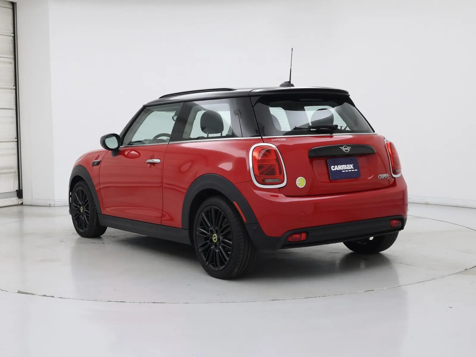 2023 MINI Hardtop Cooper SE photo 3