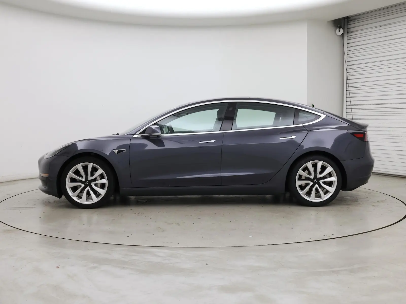 2020 Tesla Model 3 Standard Range Plus photo 4