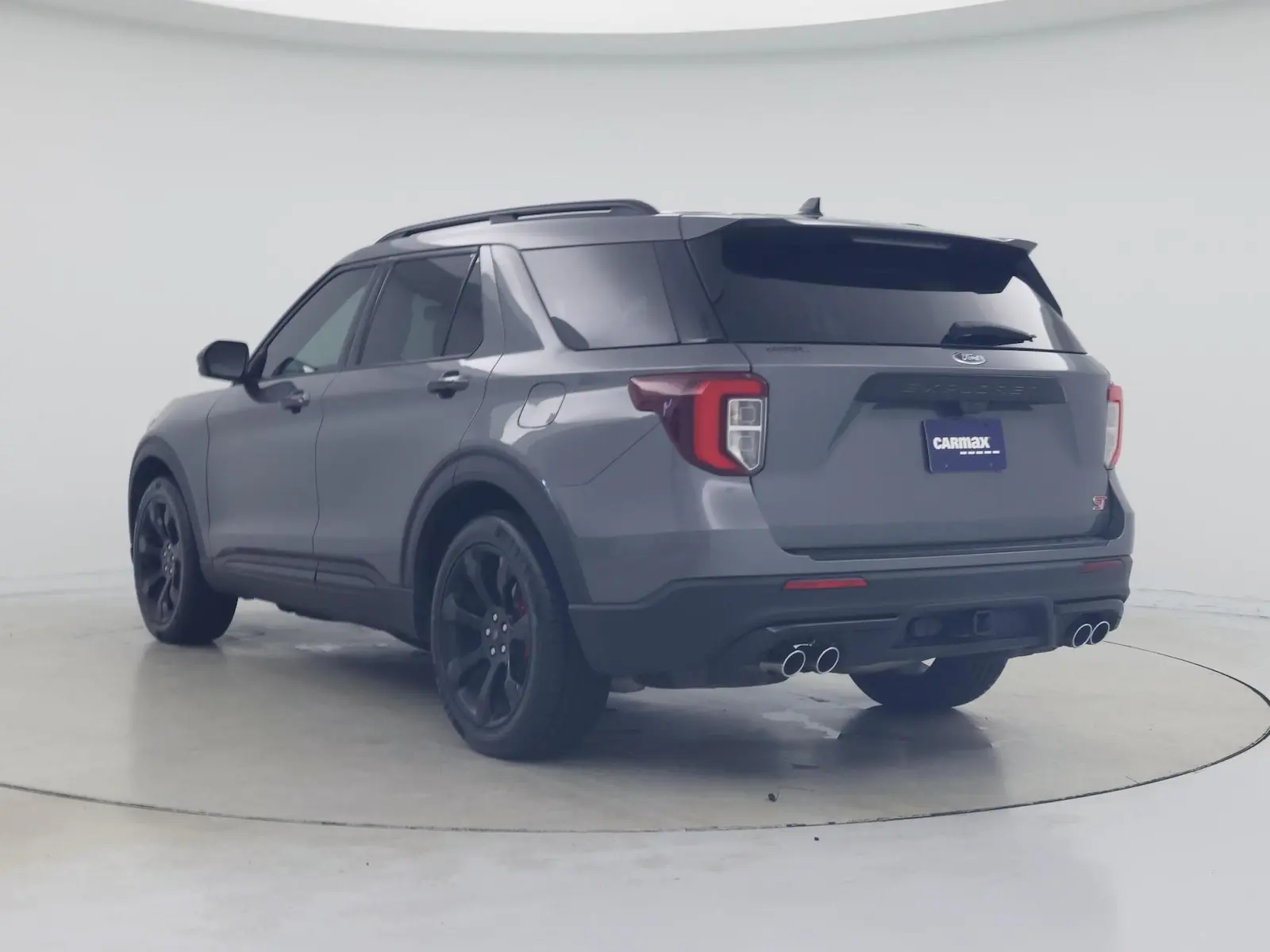 2024 Ford Explorer ST photo 3