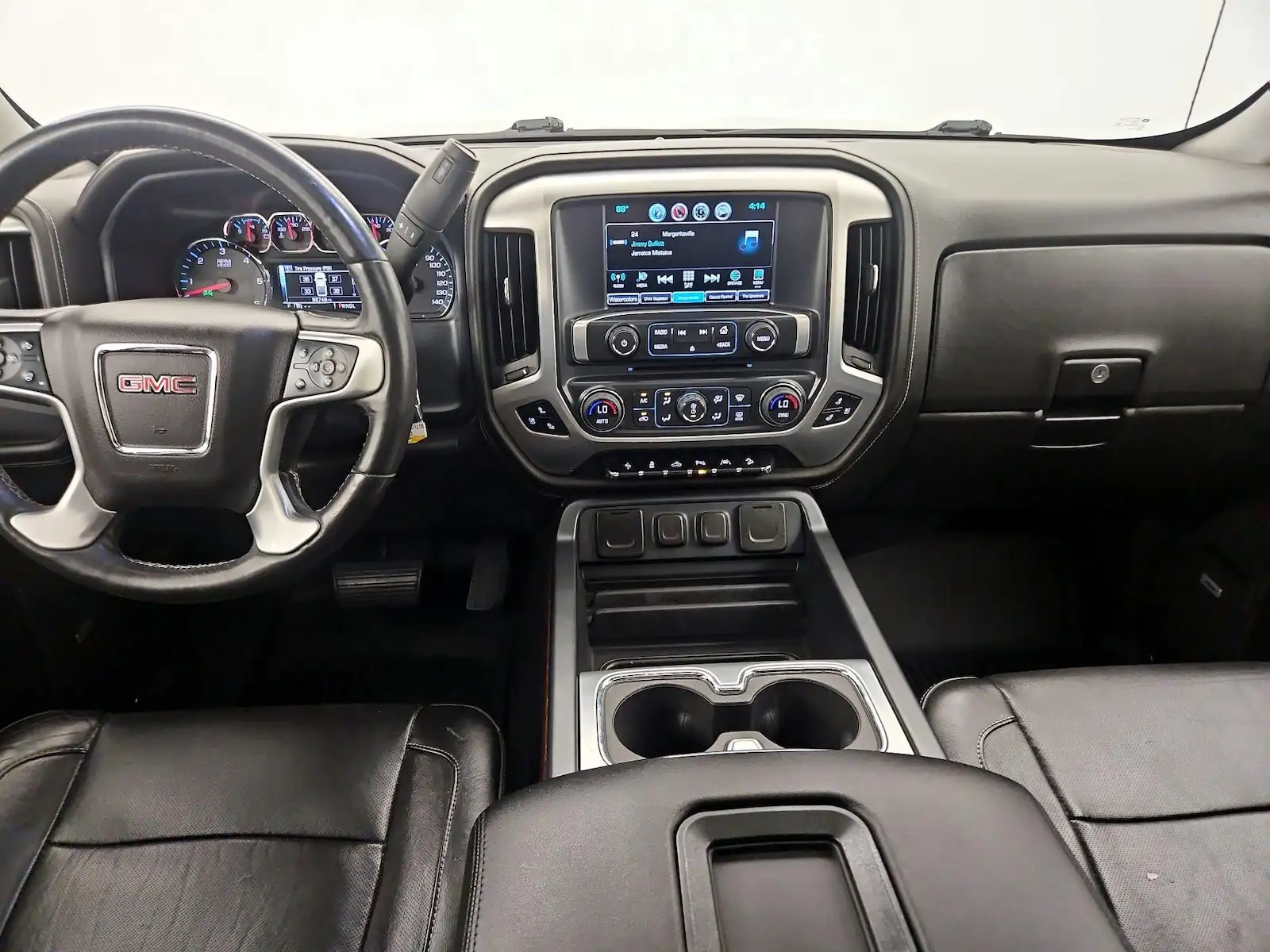2017 GMC Sierra SLT 4WD Crew Cab Short Box's photo