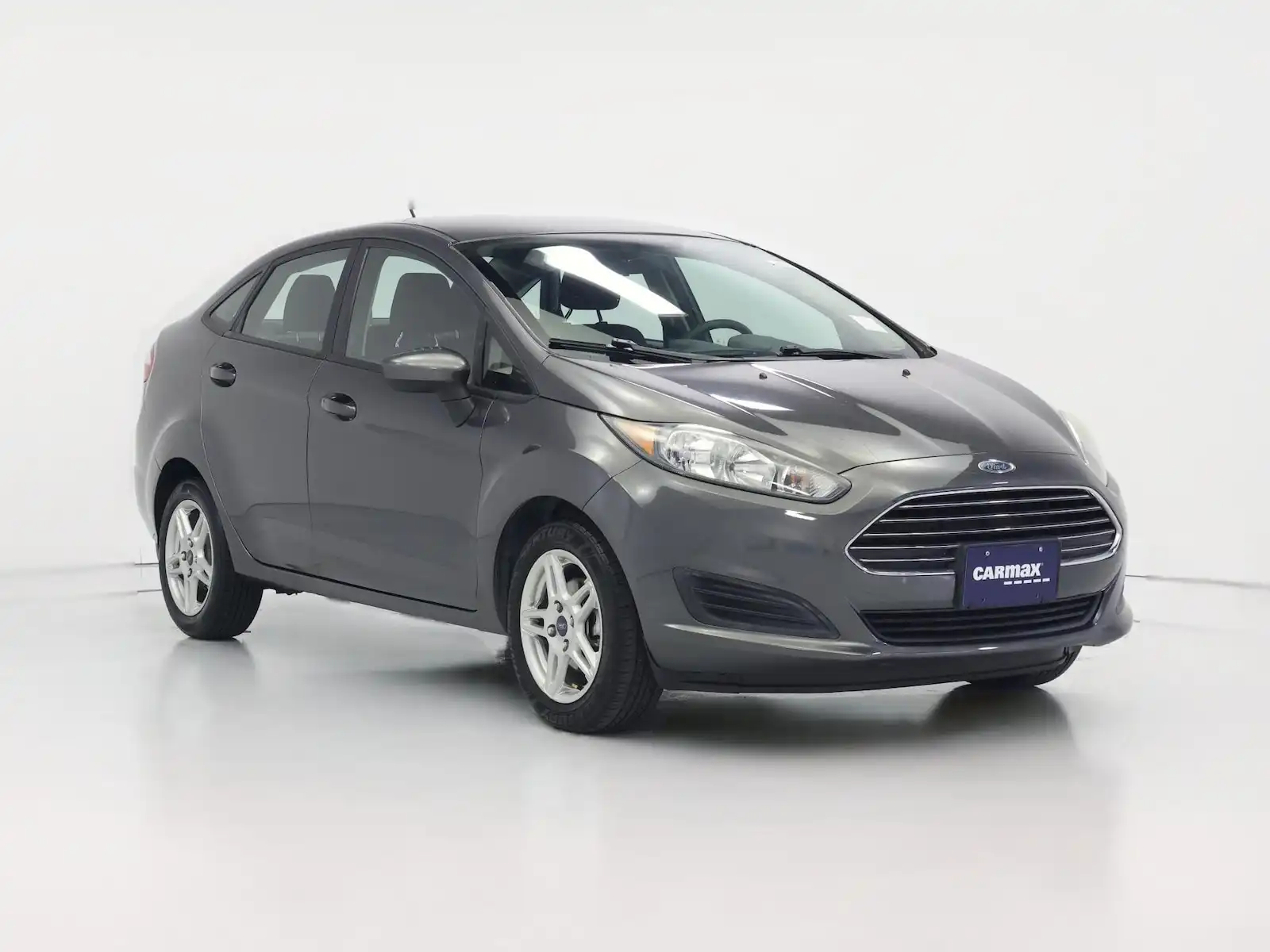 2017 Ford Fiesta SE Sedan's photo