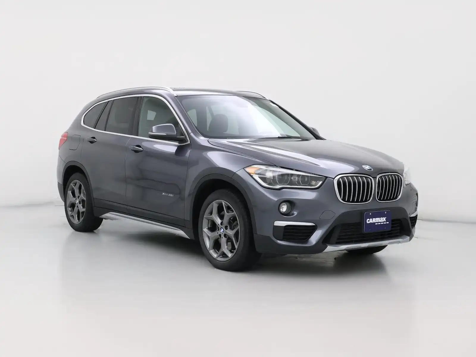2016 BMW X1 xDrive28i's photo