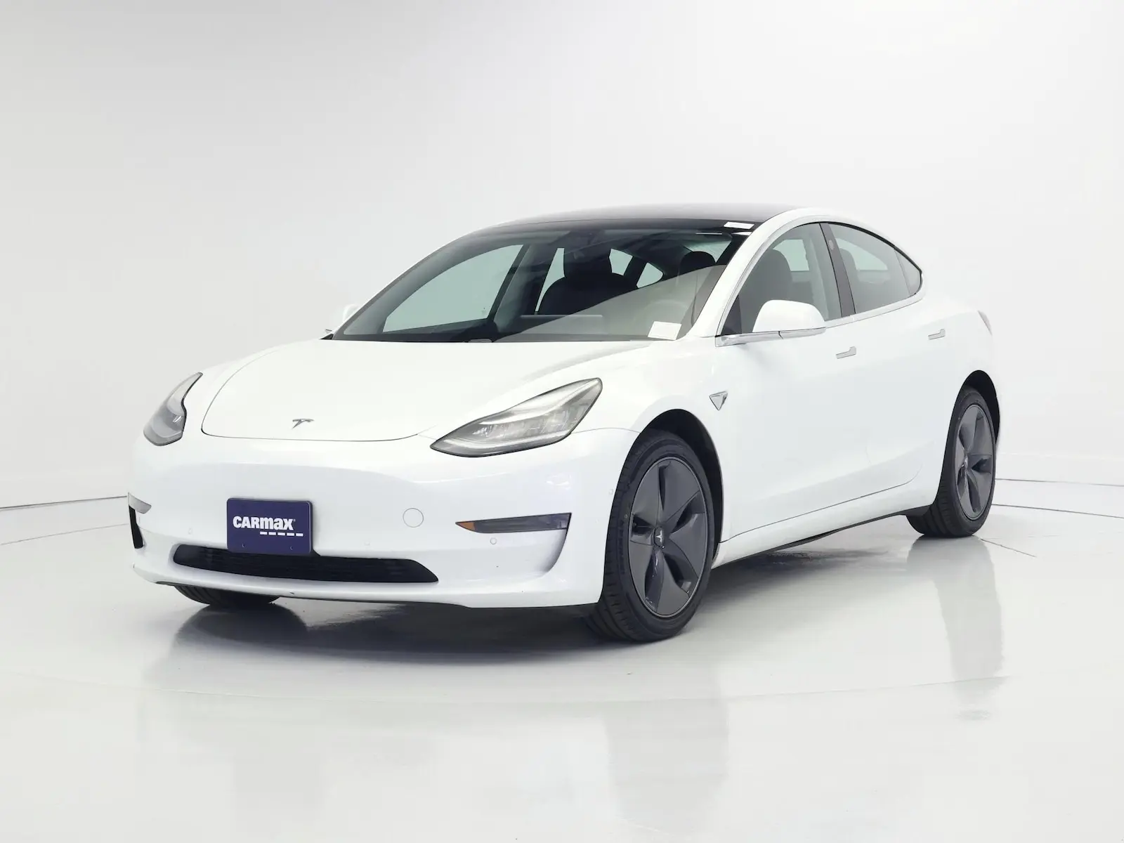 2020 Tesla Model 3 Standard Range Plus photo 5