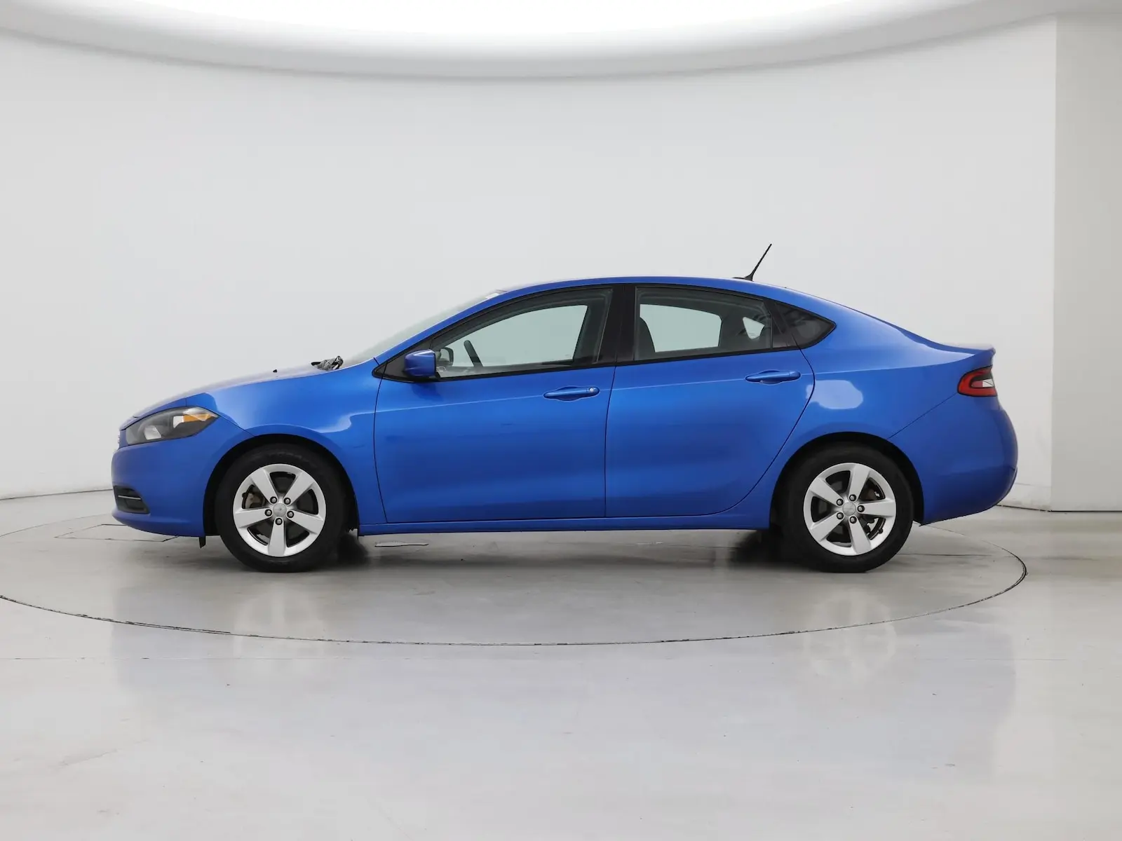 2015 Dodge Dart 2.4 SXT photo 4