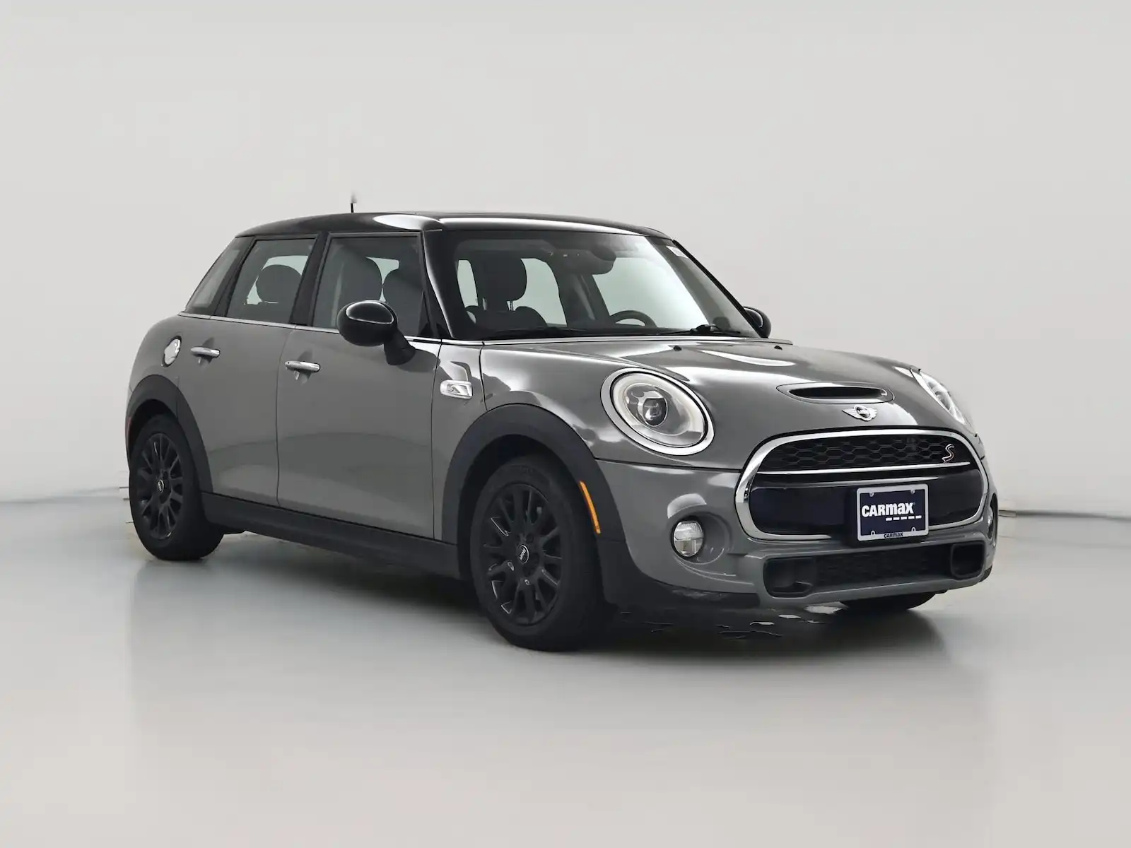 2015 MINI Cooper S 4 Door's photo