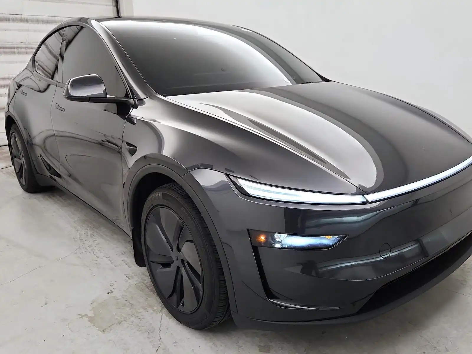 2026 Tesla Model Y Long Range Dual Motor AWD's photo